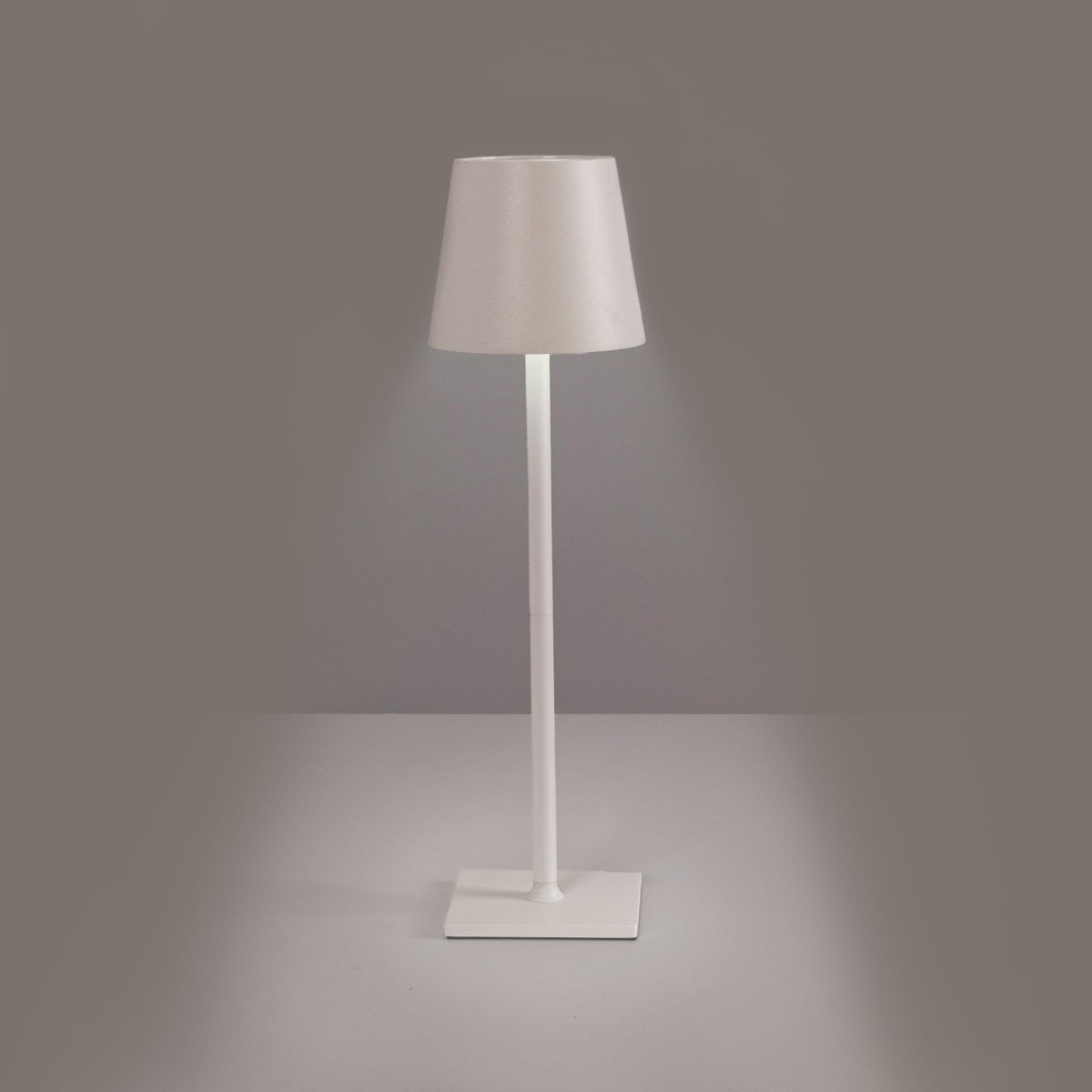 Lámpara de mesa portátil LED CCT "Laura" - 1,5W - Táctil - Intensidad regulable - Barcelona Led-Decoración