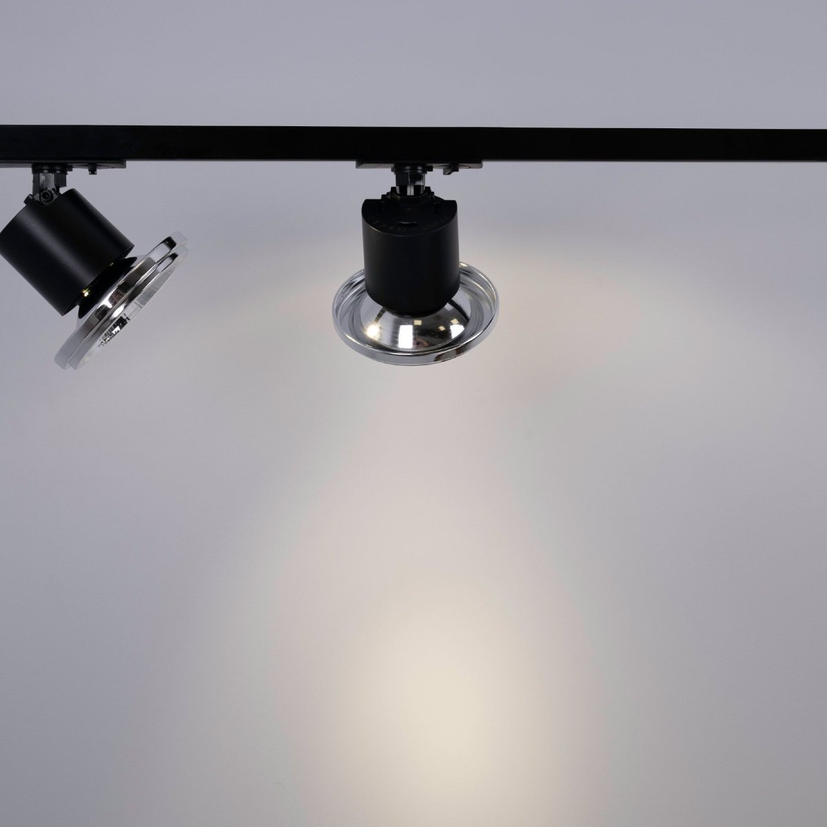 Foco para carril monofásico con casquillo GU10 - AR111 - Barcelona Led-