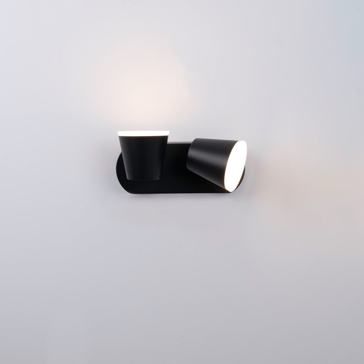 Aplique de pared exterior doble "Tura" - 20,5W - Orientable - 3000K - IP54 - Barcelona Led-Decoración