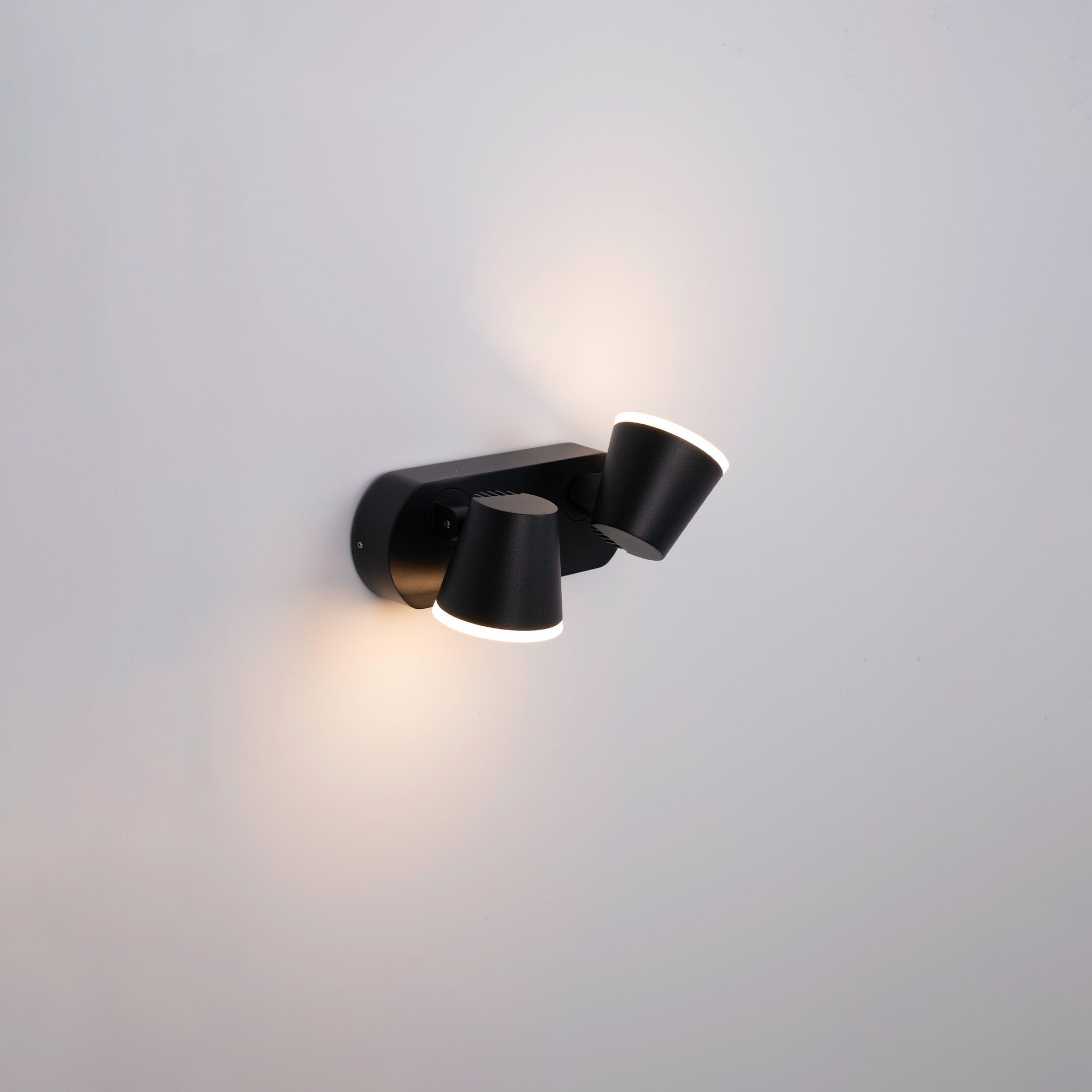 Aplique de pared exterior doble con sensor PIR "Tura" - 20,5W - Orientable - 3000K - IP54 (10)