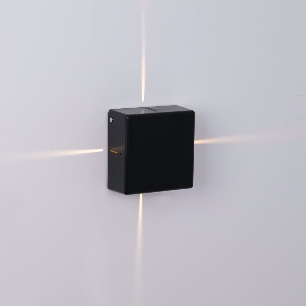 Aplique de pared exterior LED cuadrado "Karen 4" - 6W - IP54 - Emisión de luz cuatro caras - Barcelona Led-Decoración