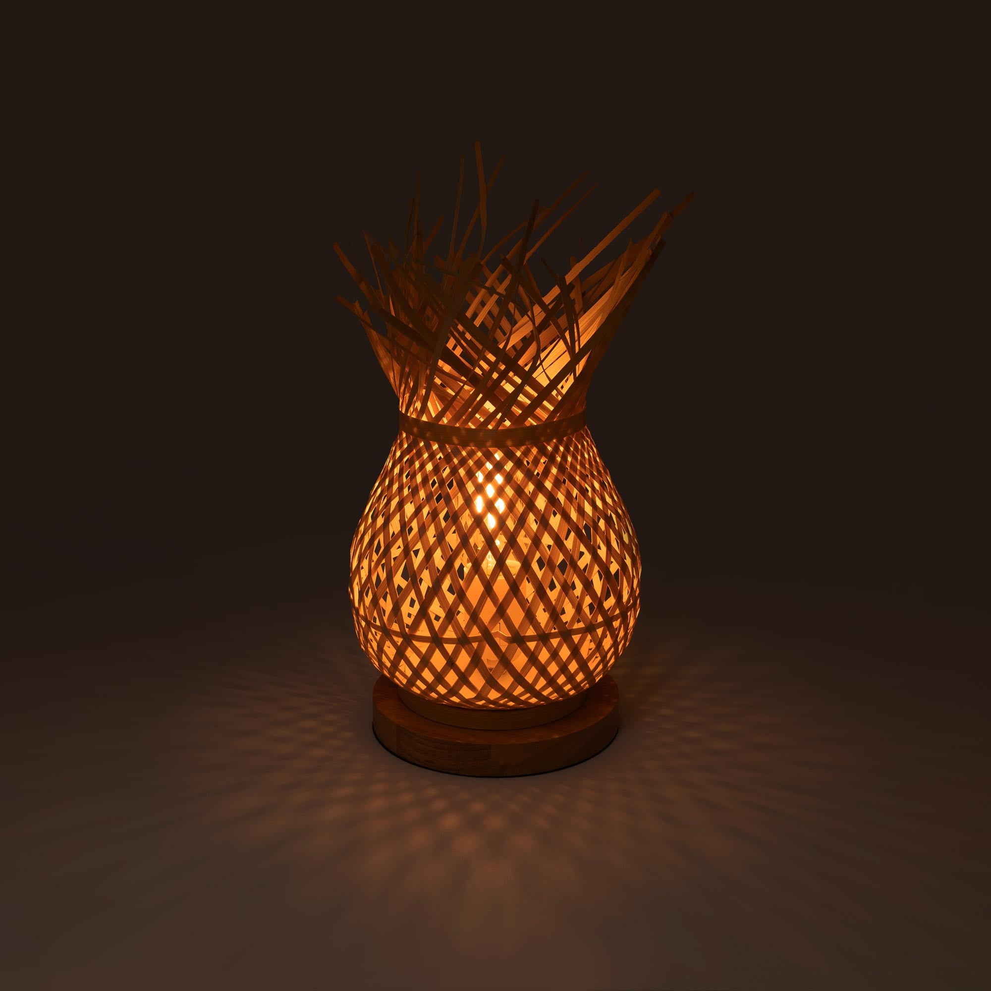 Lámpara de mesa de mimbre "VIMET" (3)