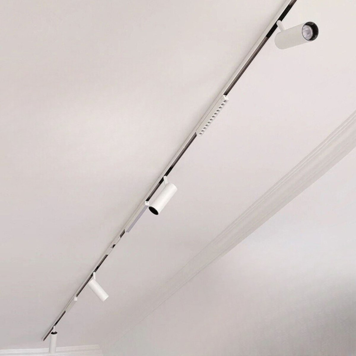Carril magnético 20mm de superficie 48V - 1 metro - Barcelona Led-