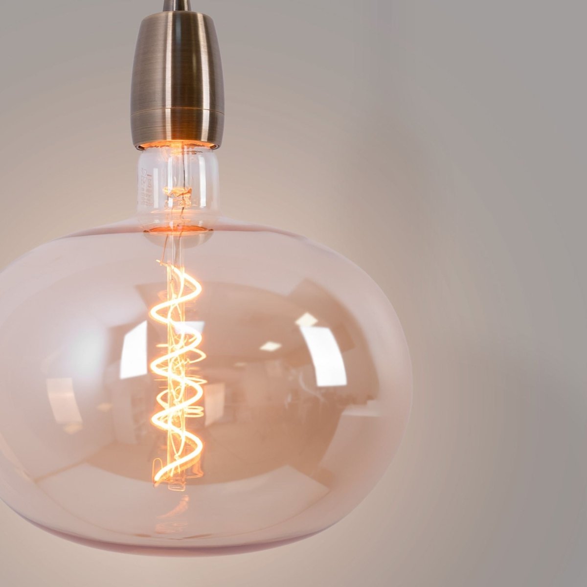 Bombilla decorativa LED de filamento "Decor" - E27 R220 - Regulable - 4W - 1800K - Barcelona Led-