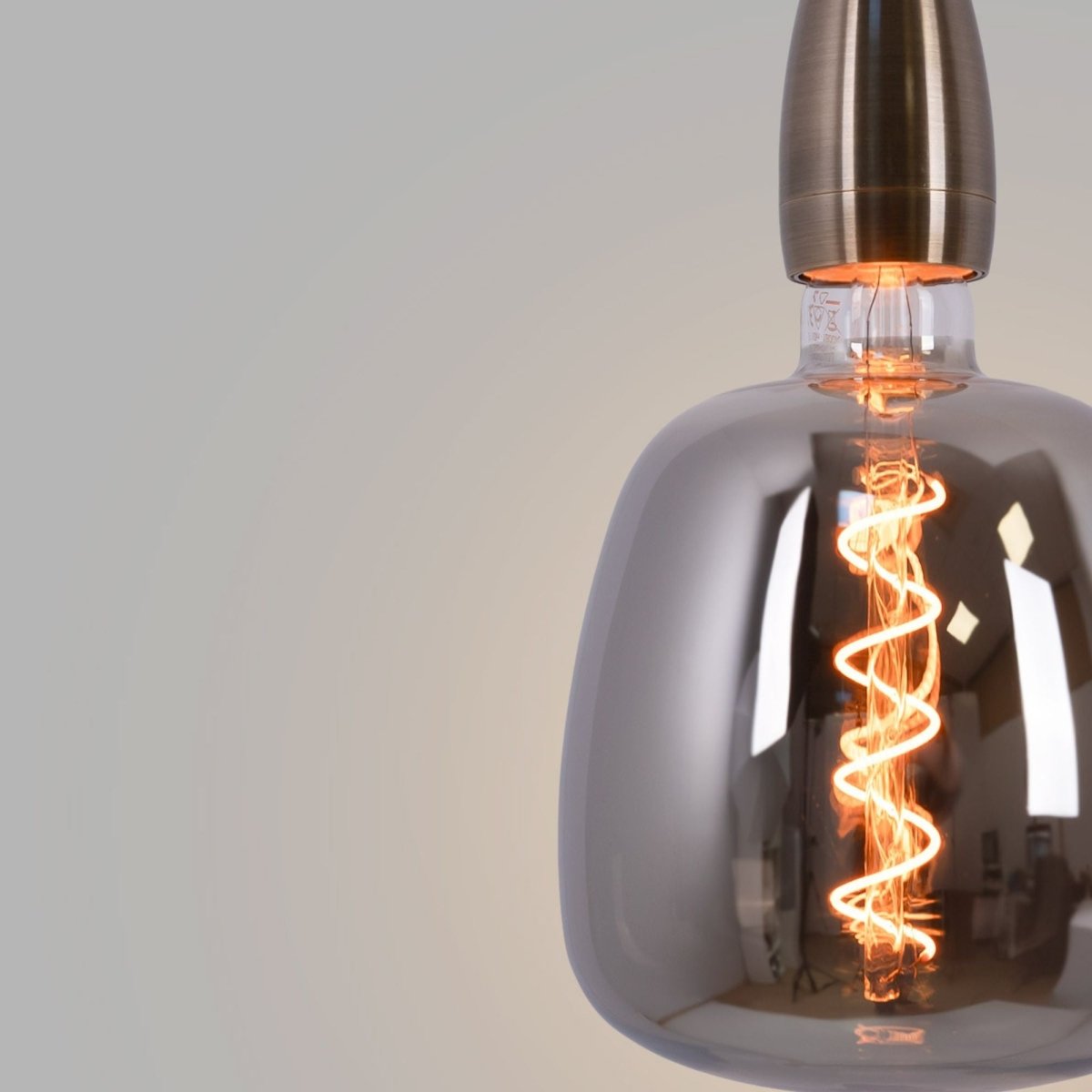 Bombilla decorativa LED de filamento - E27 D140 - Regulable - 4W - 1800K - Barcelona Led-
