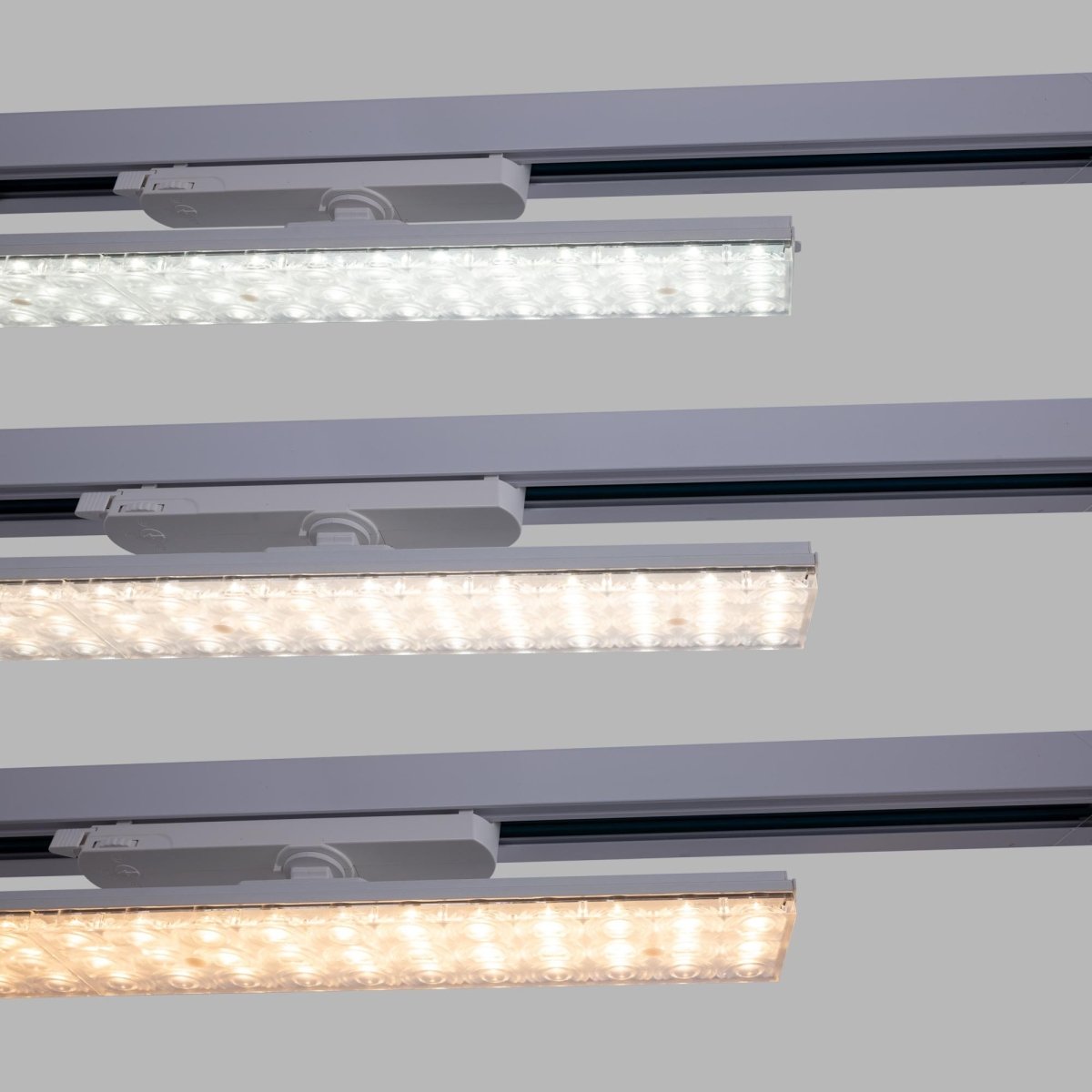 Proyector LED lineal orientable para carril trifásico 20W - CCT - CRI90 - Driver KGP - Barcelona Led-