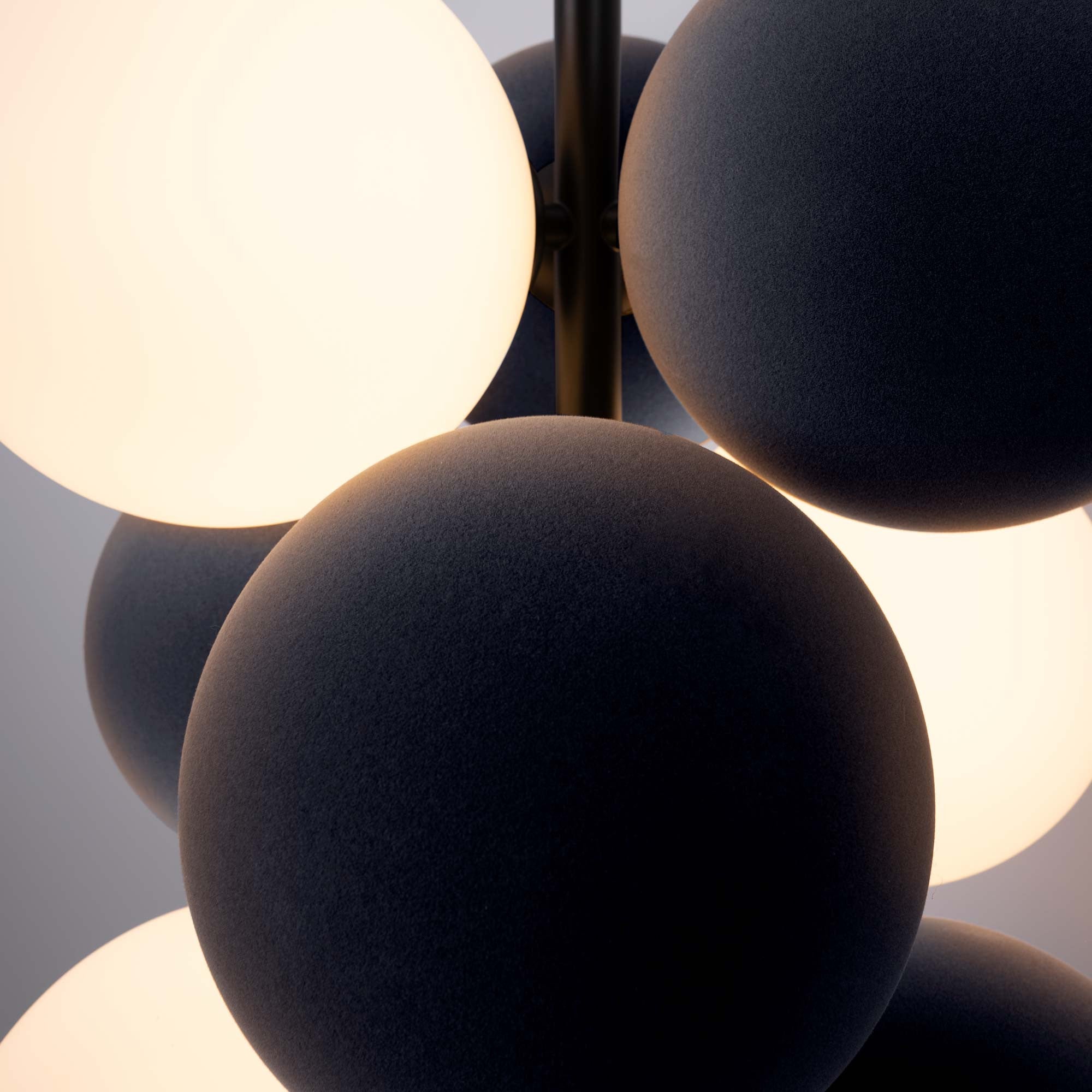 Lámpara acústica colgante vertical "DRAC" - 4 esferas luminosas y 6 esferas absorbentes (33)