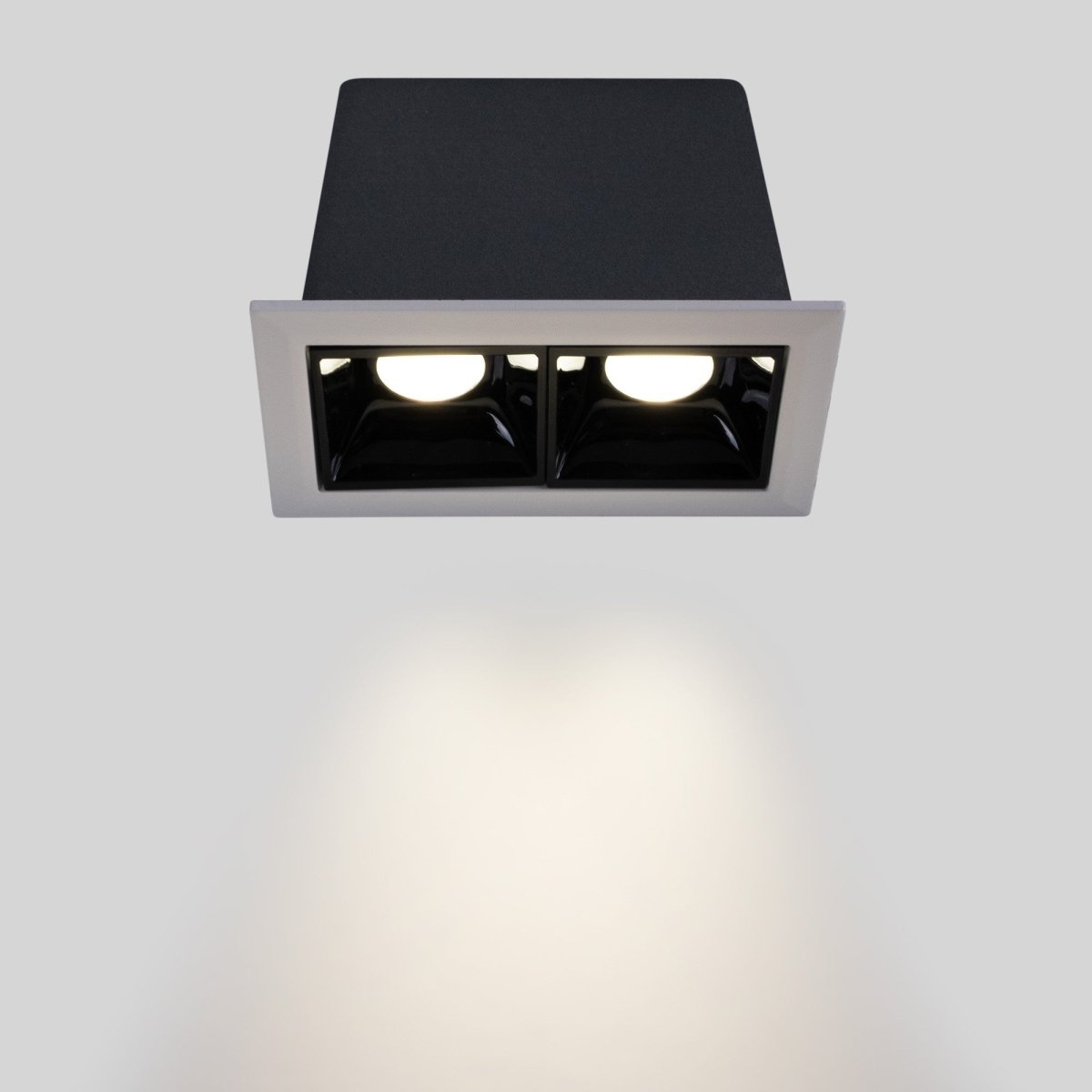 Foco lineal LED empotrable 4W - UGR18 - CRI90 - Chip OSRAM - Barcelona Led-