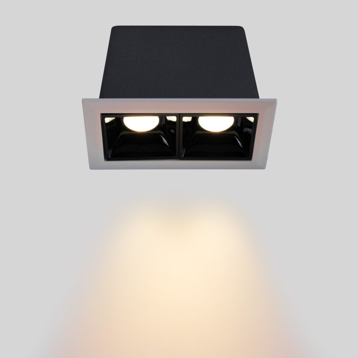 Foco lineal LED empotrable 4W - UGR18 - CRI90 - Chip OSRAM - Barcelona Led-