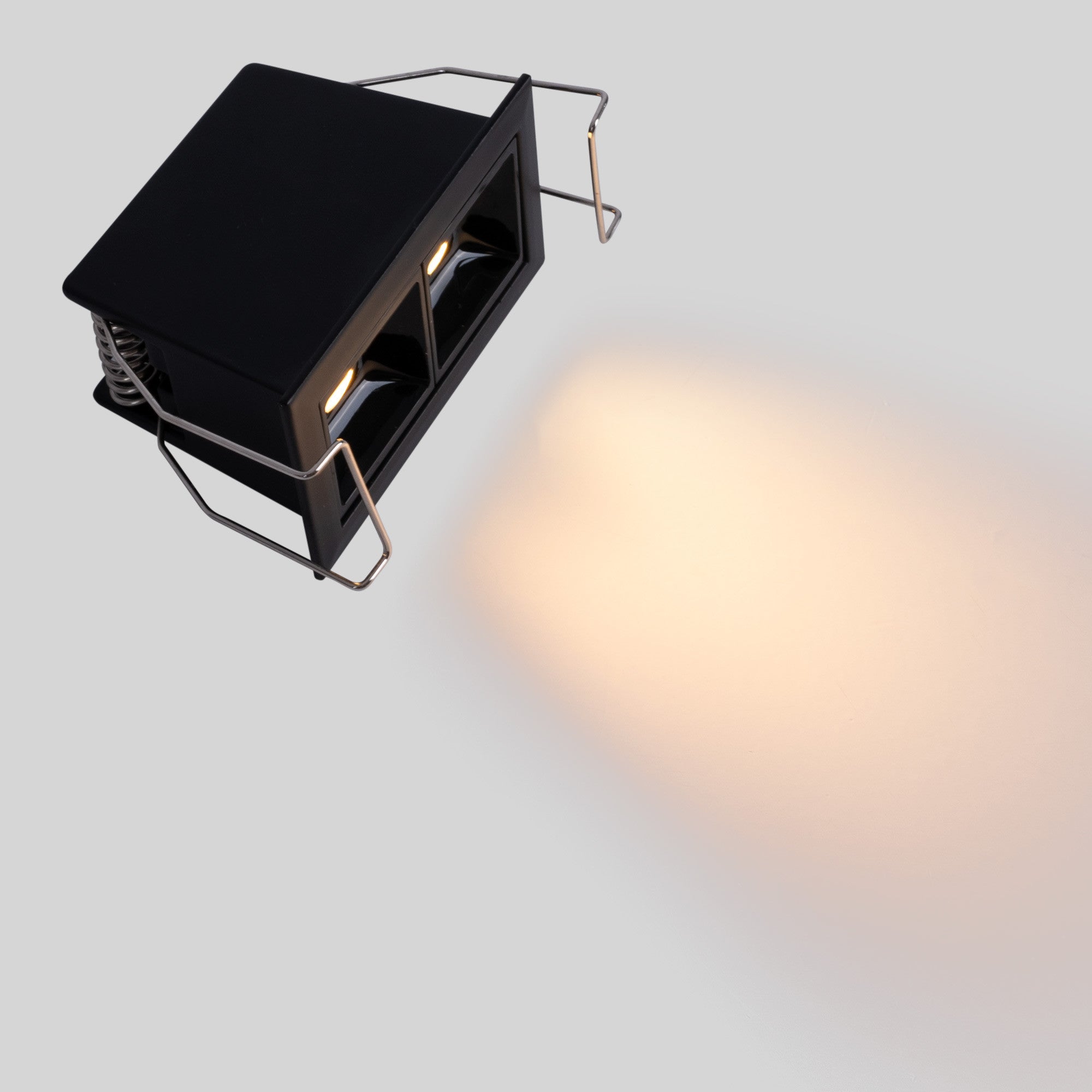 Foco lineal LED empotrable 4W - UGR18 - CRI90 - Chip OSRAM (24)