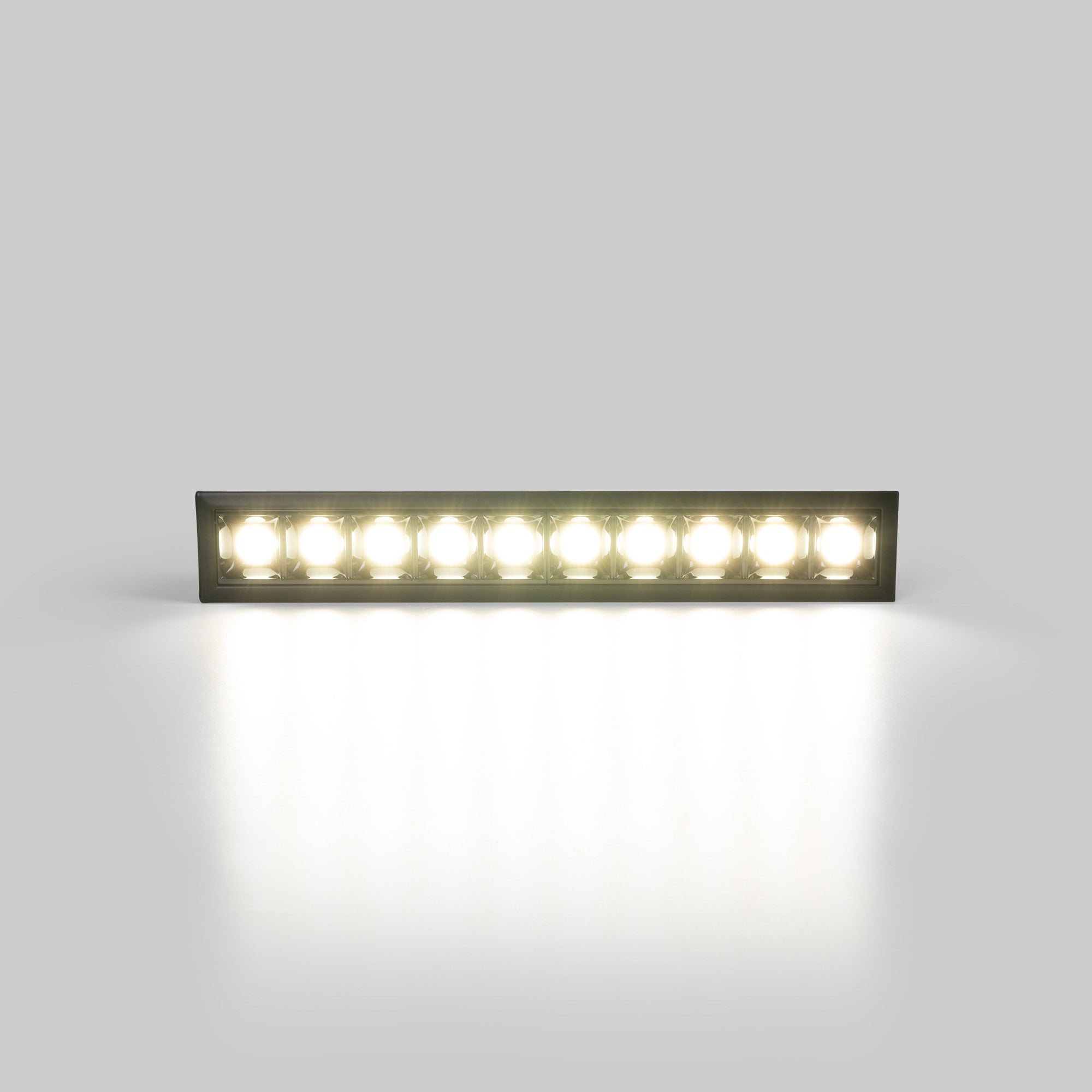 Foco lineal LED empotrable 20W - UGR18 - CRI90 - Chip OSRAM - Blanco (50)