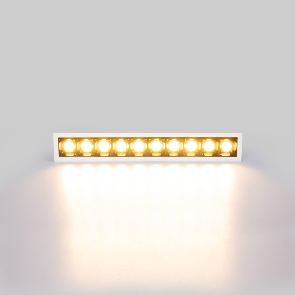 Foco lineal LED empotrable 20W - UGR18 - CRI90 - Chip OSRAM - Barcelona Led-