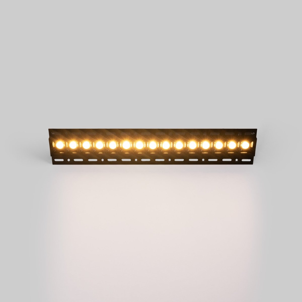 Foco lineal LED trimless / integración - 30W - UGR18 - CRI90 - Barcelona Led-