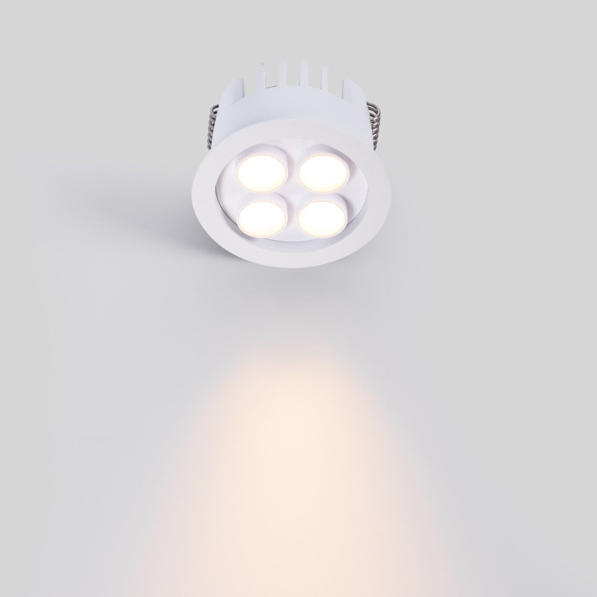 Downlight LED empotrable circular 8W - Chip Osram - UGR18 - Corte Ø 58mm - Barcelona Led-