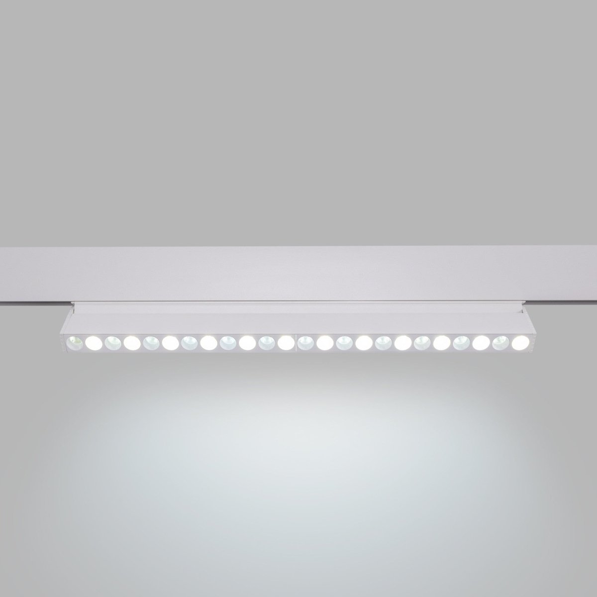 Luminaria lineal orientable para carril magnético RGB + CCT - 12W - UGR18 - Mi Light - Barcelona Led-