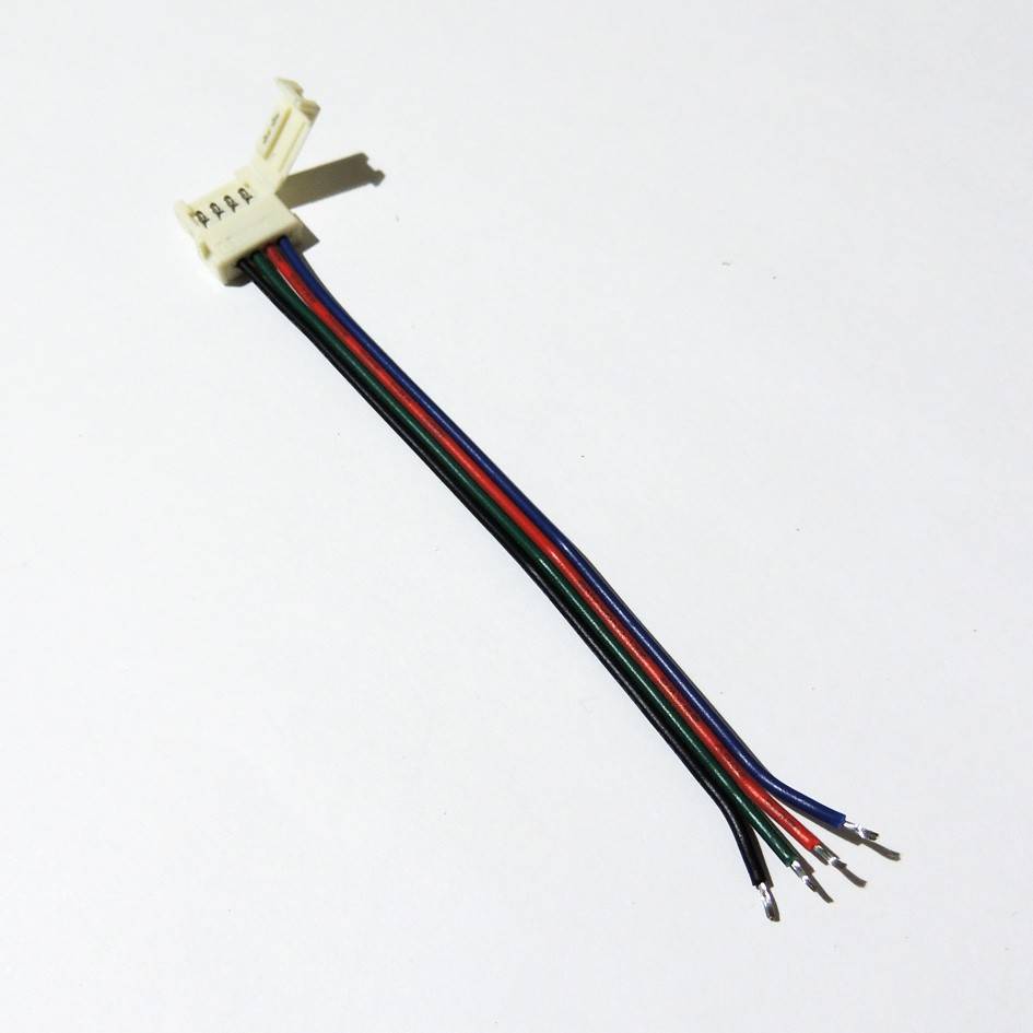 Conector de Tira LED 12V RGB 1 cm a cable (3)