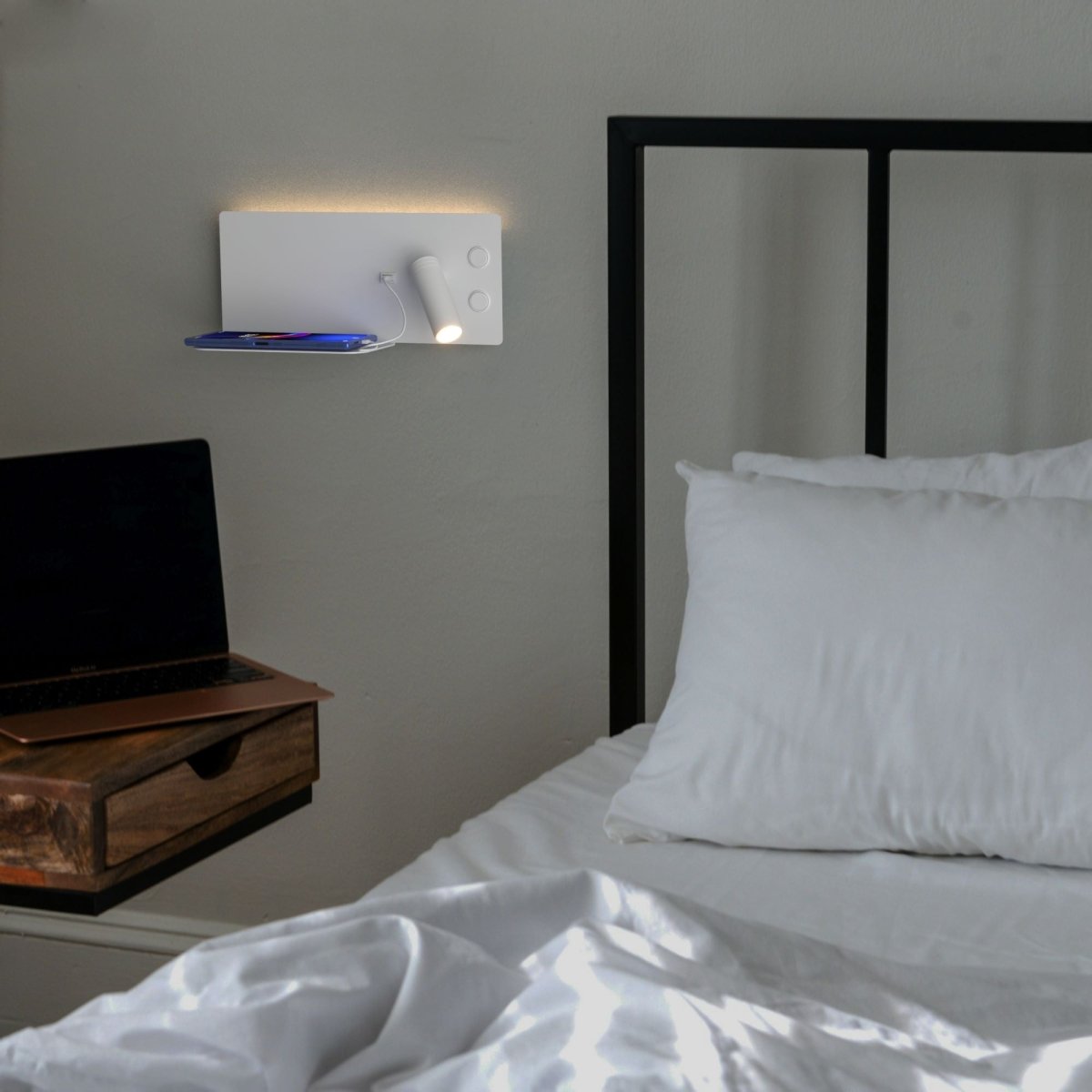 Aplique de pared para lectura con puerto USB "Kerta" - Iluminación doble - 3W+7W - Barcelona Led-Decoración