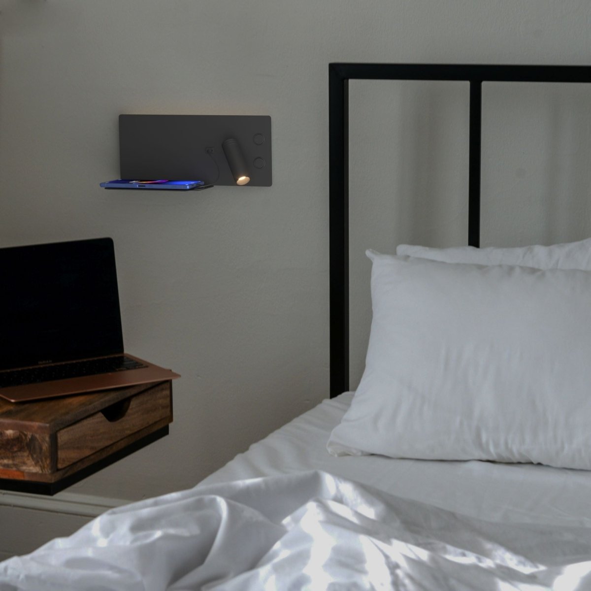 Aplique de pared para lectura con puerto USB "Kerta" - Iluminación doble - 3W+7W - Barcelona Led-Decoración