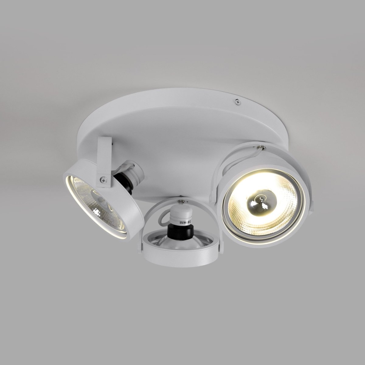 Aplique de techo triple orientable "IRIS 3" + 3 bombillas AR111 - Barcelona Led-Decoración