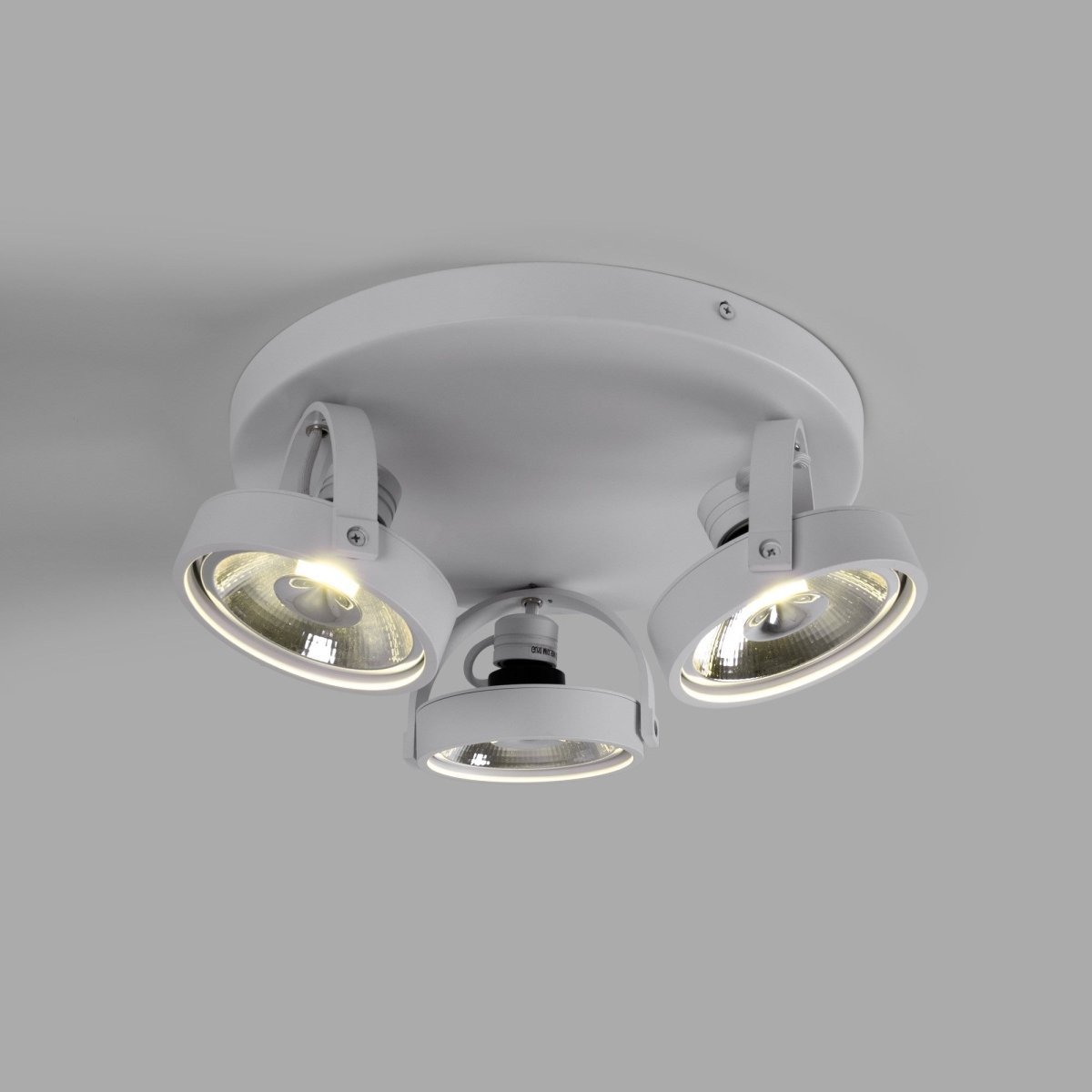 Aplique de techo triple orientable "IRIS 3" + 3 bombillas AR111 - Barcelona Led-Decoración
