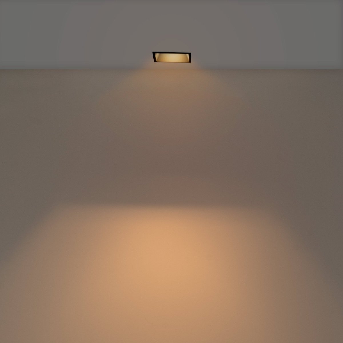 Aro downlight cuadrado asimétrico - Bajo UGR - Corte 85 x 85mm - Barcelona Led-Accesorios