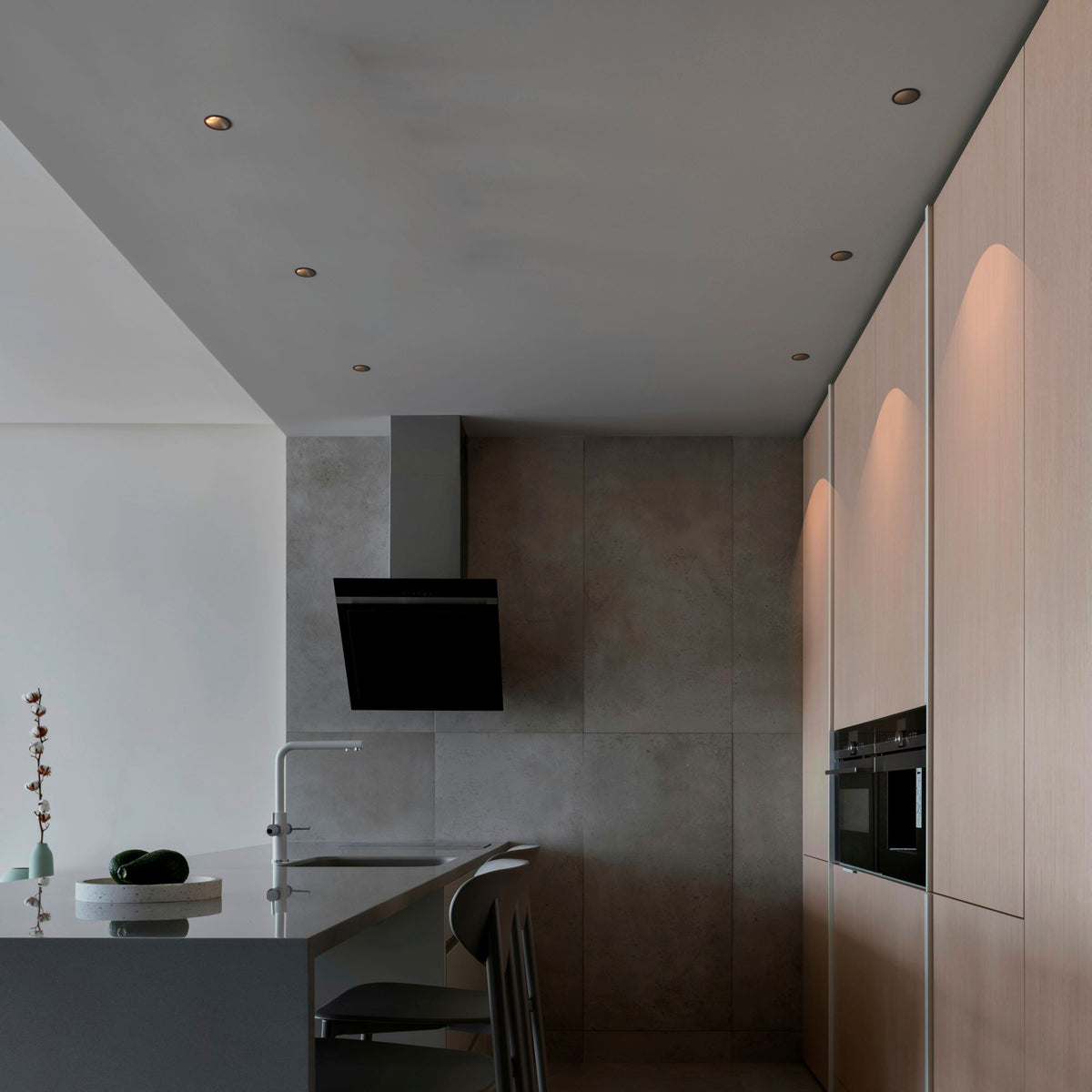 Aro downlight redondo asimétrico - Bajo UGR - Corte Ø85mm (82)