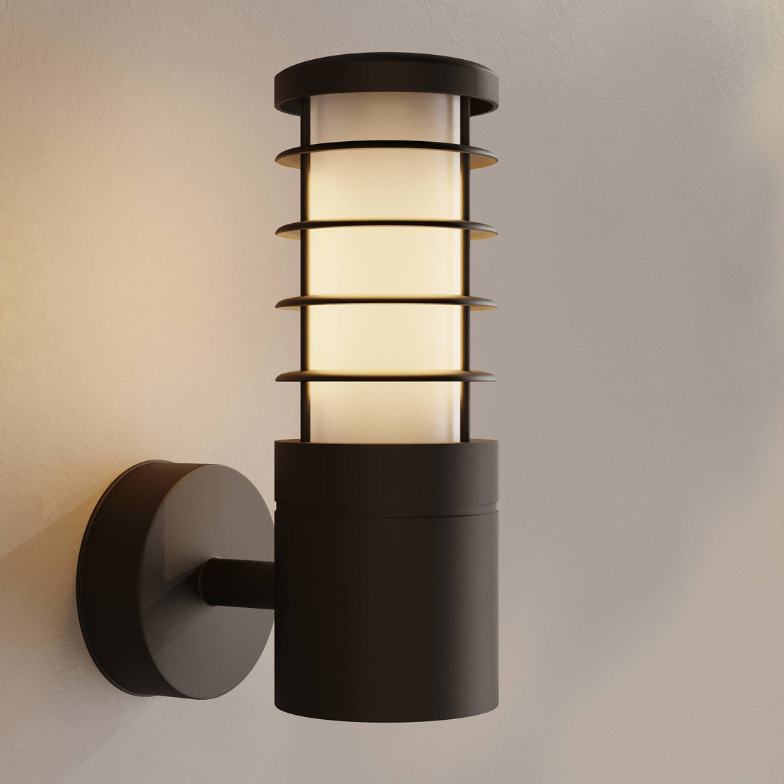 Aluminium outdoor wall light