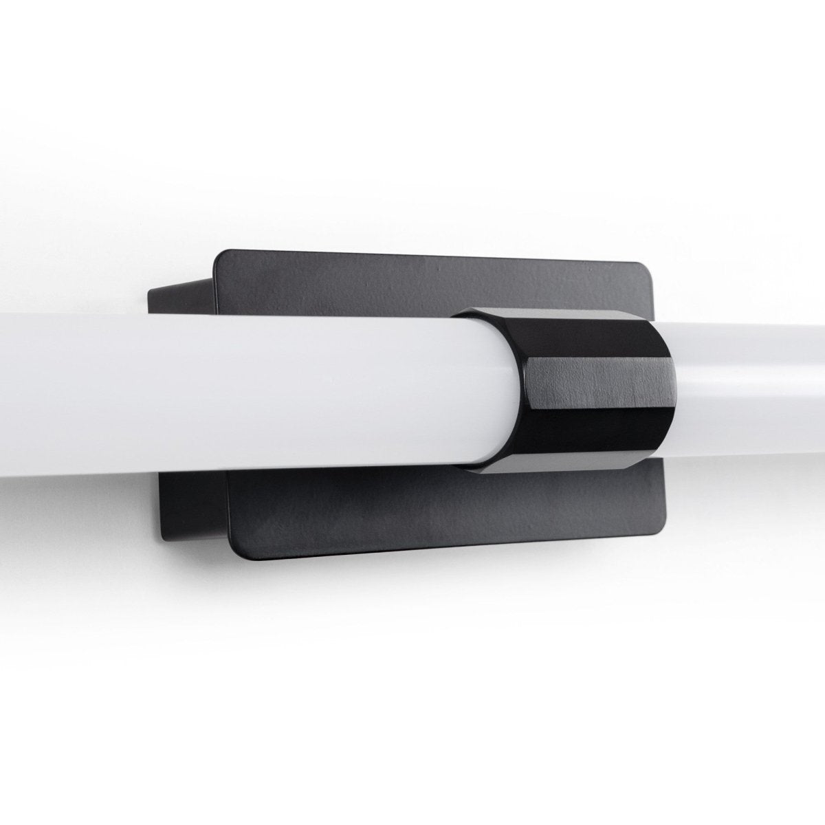 Aplique LED tubular para baño - 8W - IP44 - 60cm - Barcelona Led-