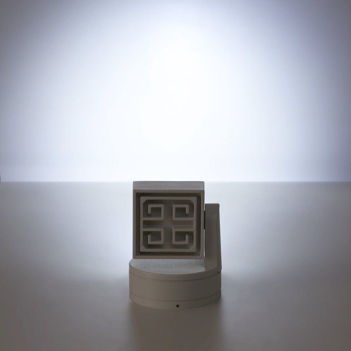 Aplique techo LED cuadrado orientable 8W - CCT - UGR18 - Chip OSRAM - Driver KGP - Barcelona Led-Decoración