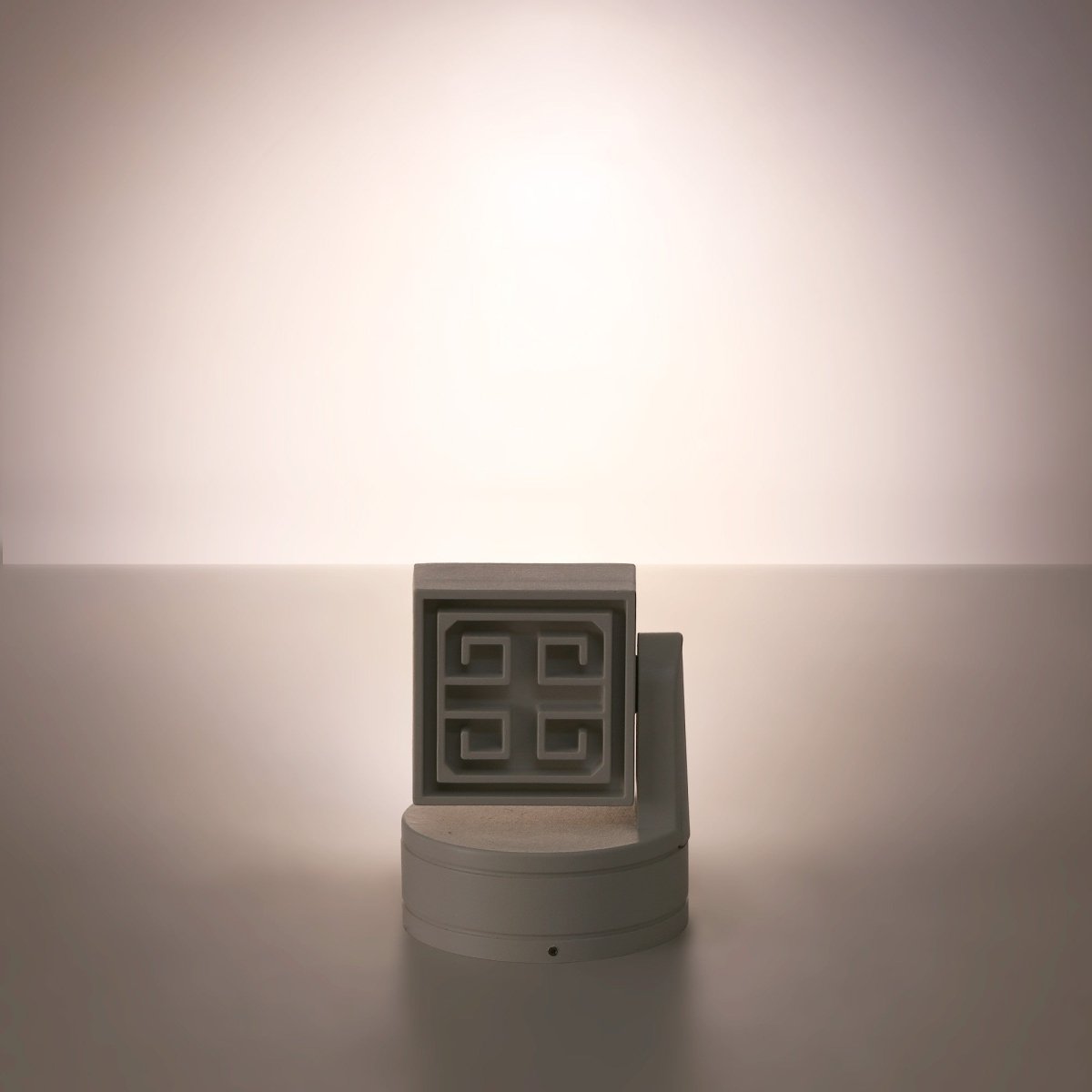 Aplique techo LED cuadrado orientable 8W - CCT - UGR18 - Chip OSRAM - Driver KGP - Barcelona Led-Decoración