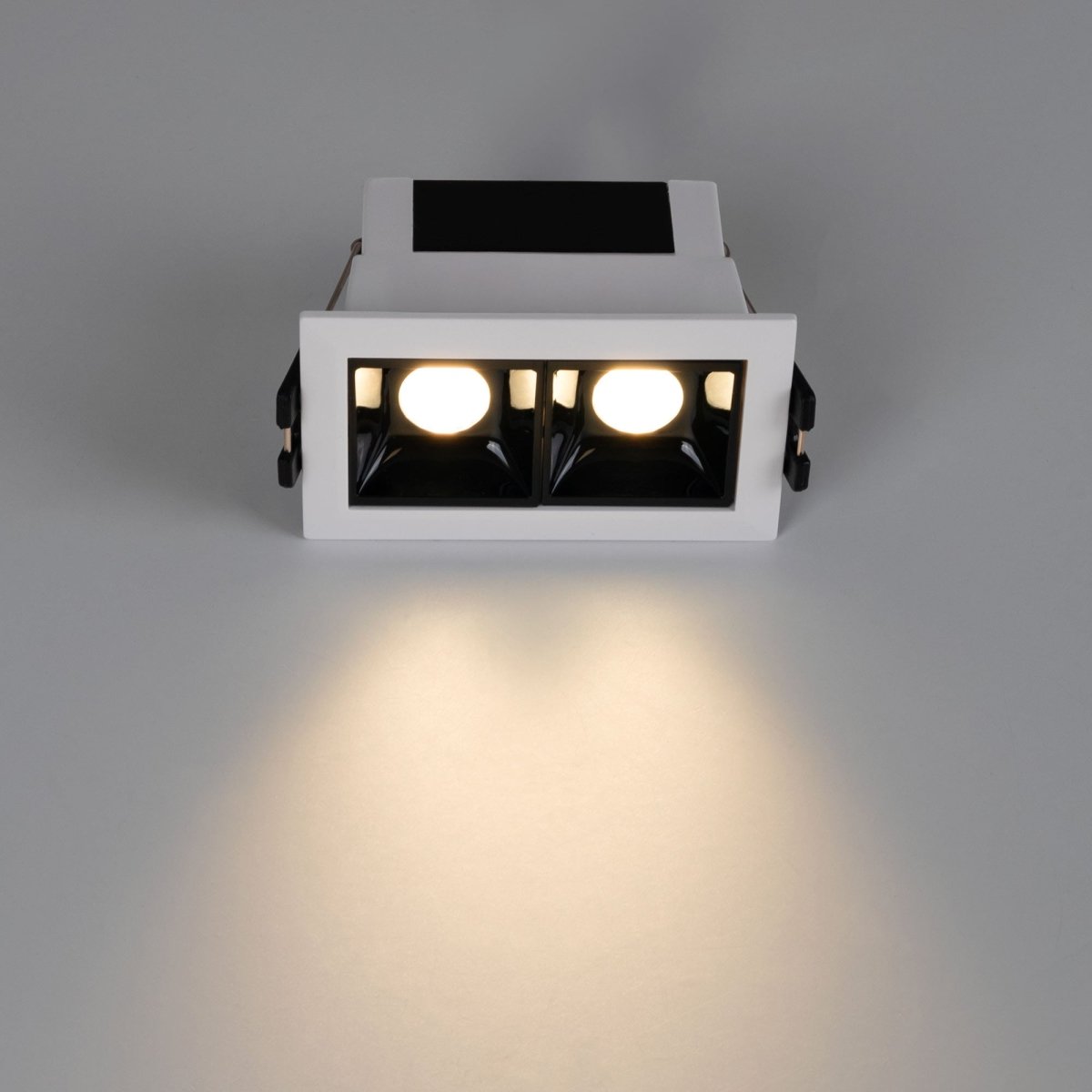 Foco lineal LED empotrable 4W - UGR18 - CRI90 - Driver LIFUD - Barcelona Led-