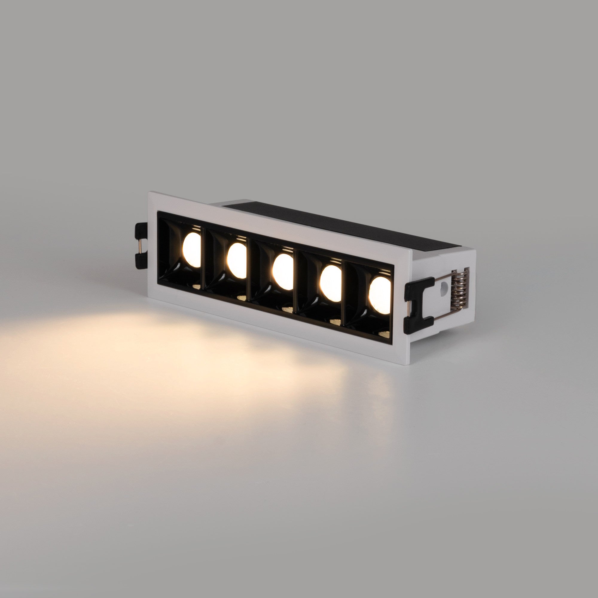 Foco lineal LED empotrable 7W - CCT - UGR18 - CRI90 - IP20 (4)