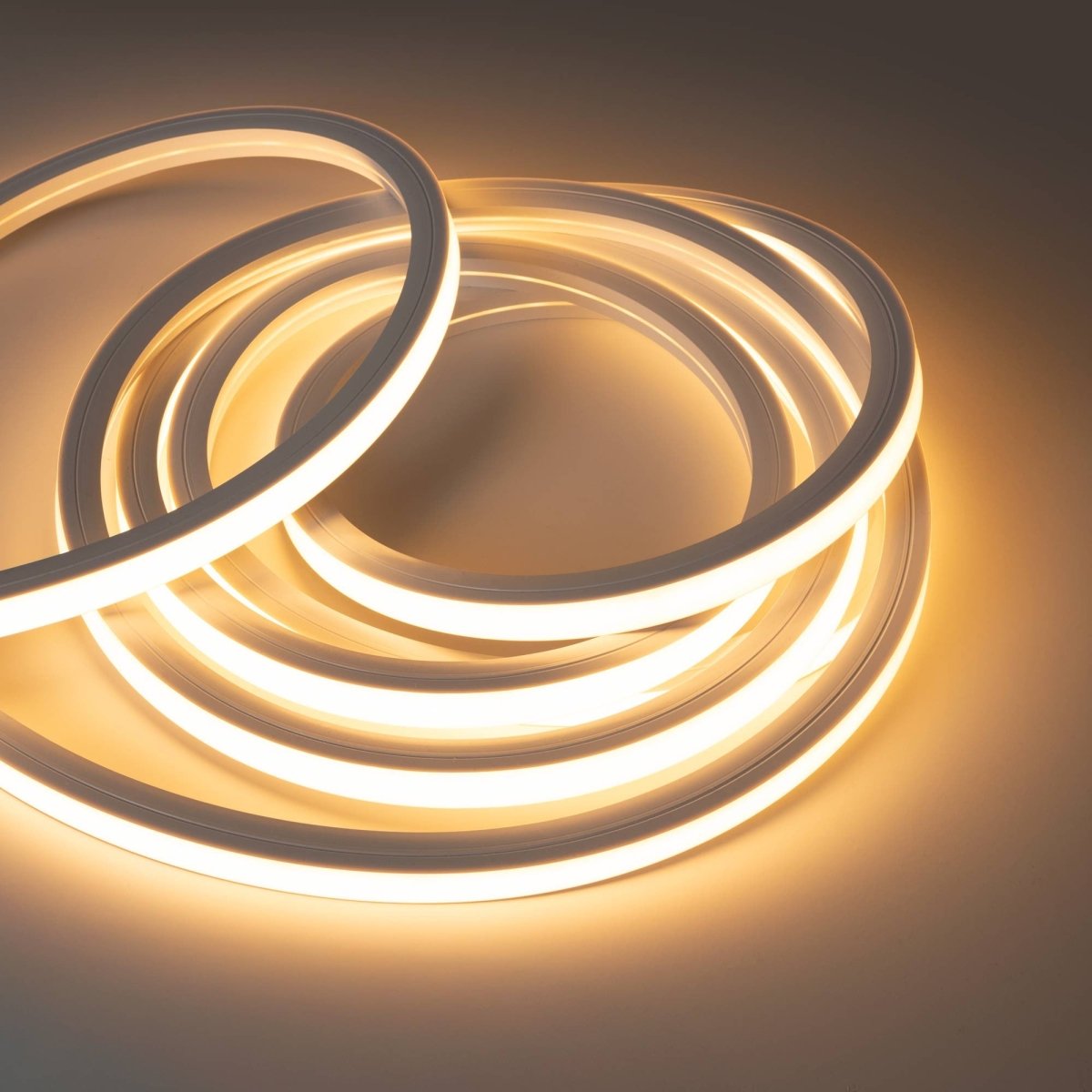Neón LED flexible 3D  24V DC - 16x16mm - 5 metros - Kit completo - 12W/m - IP67 - Curvatura vertical y horizontal - Barcelona Led-
