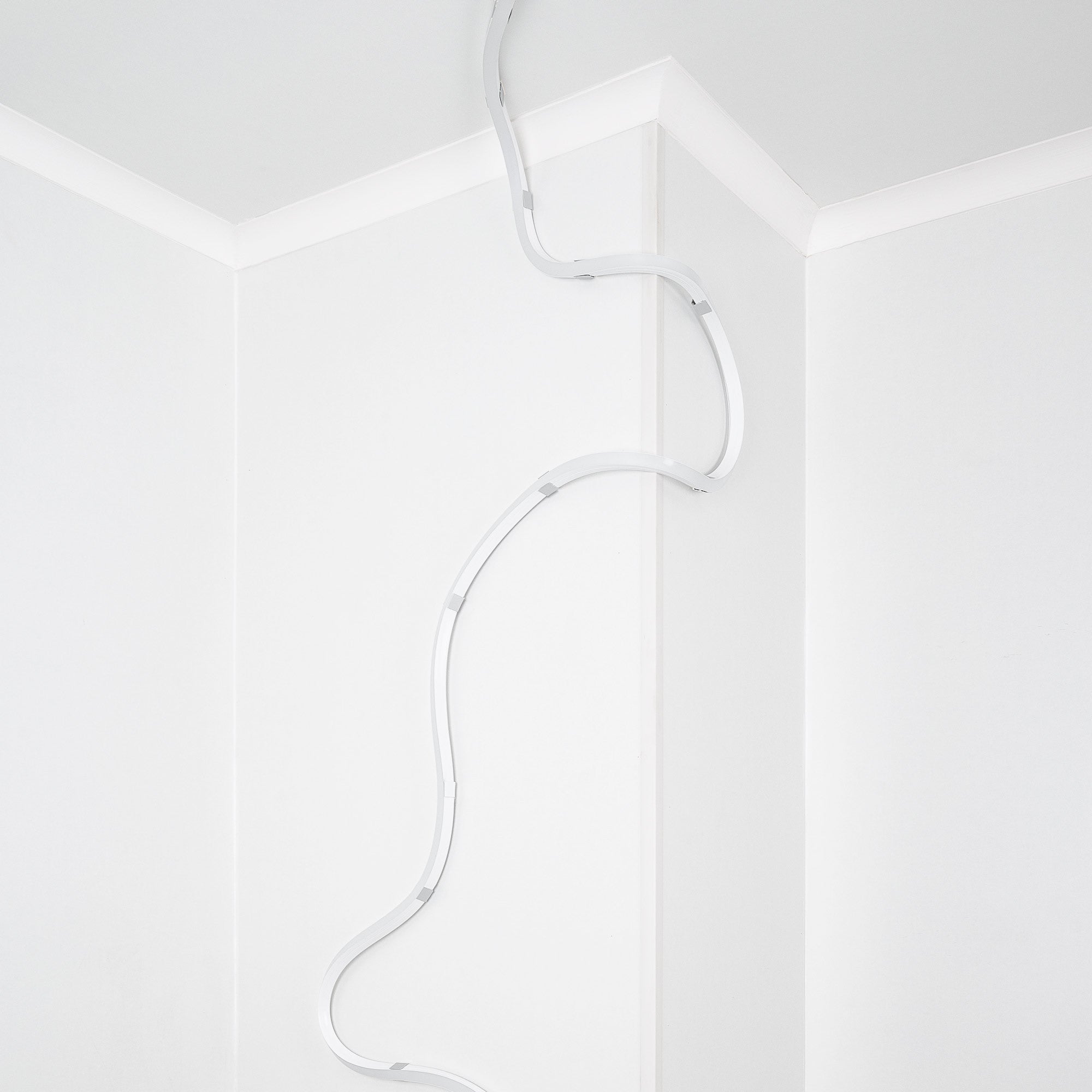 Neón LED flexible 3D  24V DC - 16x16mm - 5 metros - Kit completo - 12W/m - IP67 - Curvatura vertical y horizontal (13)