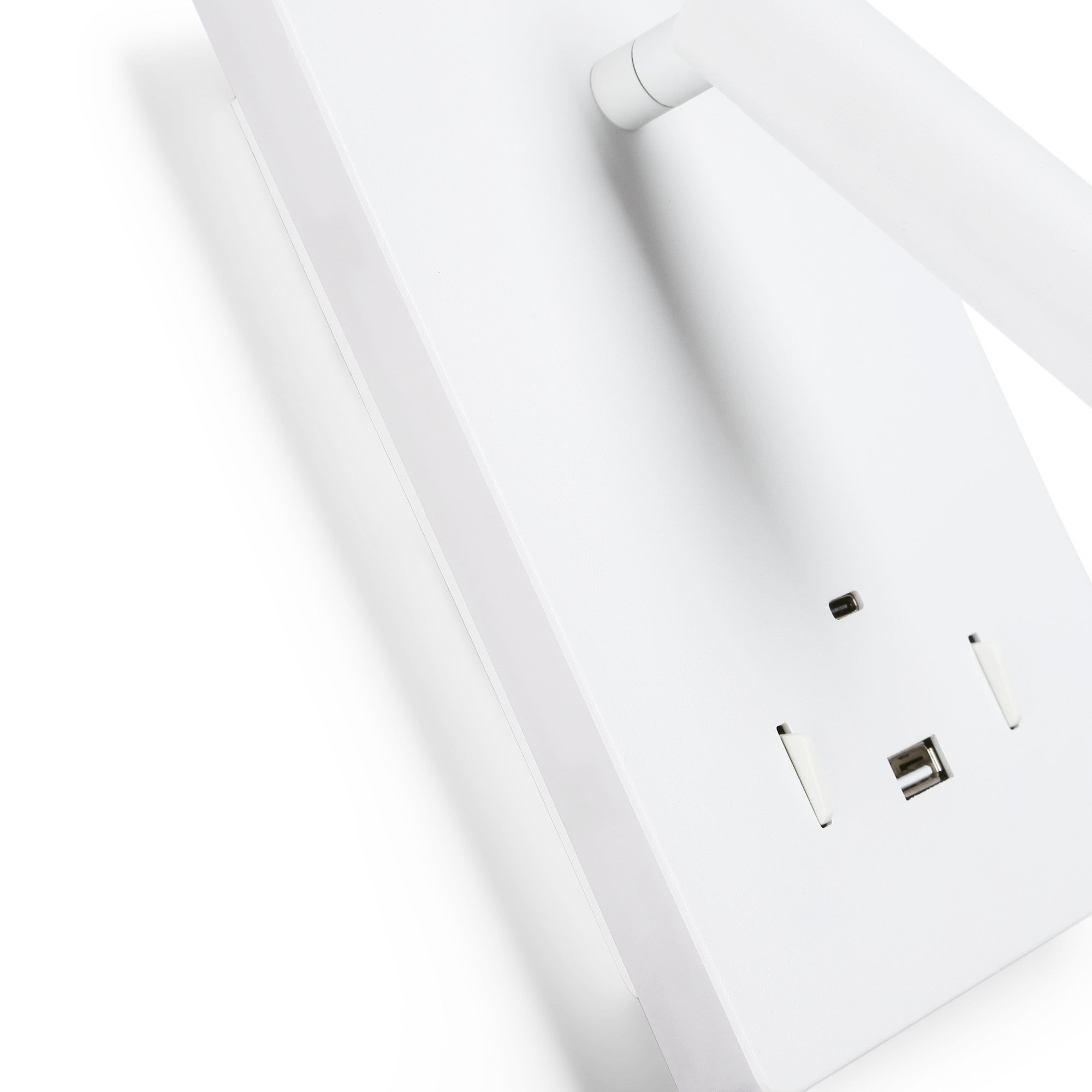 Aplique de pared "CLAUDI" - 3W + 12W - 2700K - USB+USB-C (10)