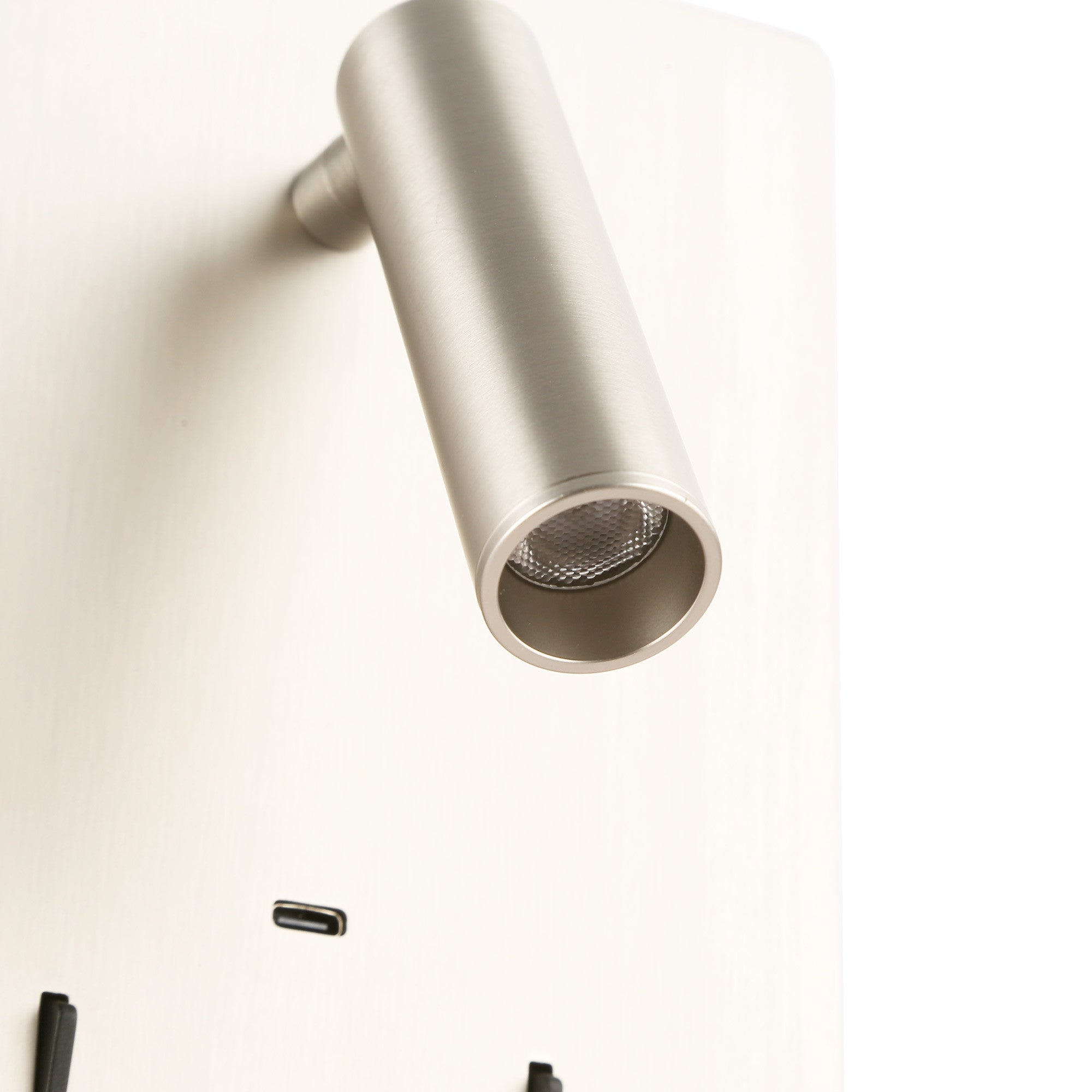 Aplique de pared "CLAUDI" - 3W + 12W - 2700K - USB+USB-C (69)