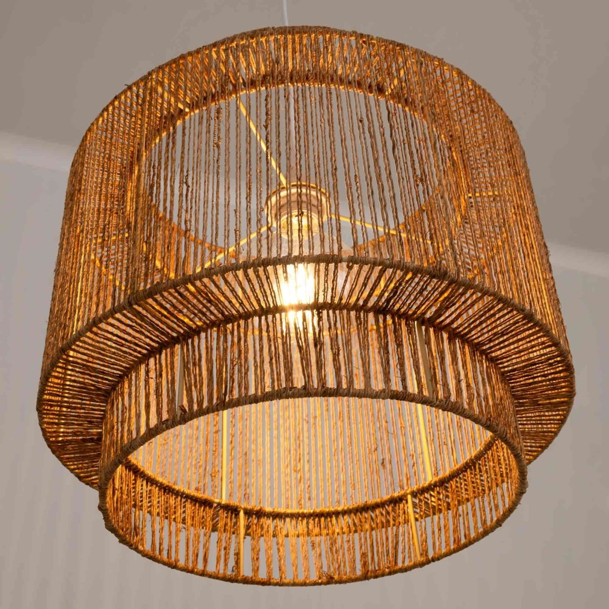 Lámpara colgante de yute "RAWA" con interruptor y enchufe - E27 - Barcelona Led-Decoración