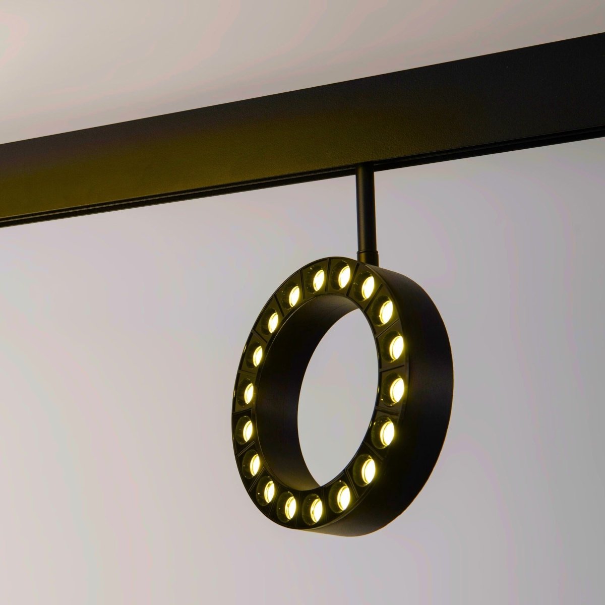 Luminaria circular LED para carril magnético 48V - Ø16cm - 18W - CRI90 - UGR18 - OSRAM - Barcelona Led-