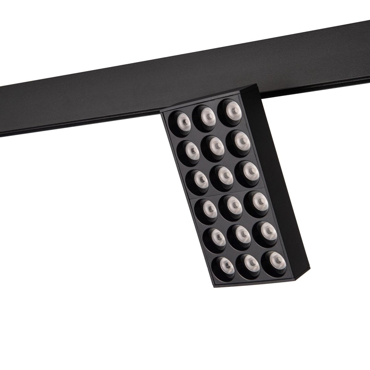 Luminaria cuadrada LED para carril magnético 48V - 18W - CRI90 - UGR18 - OSRAM - Barcelona Led-