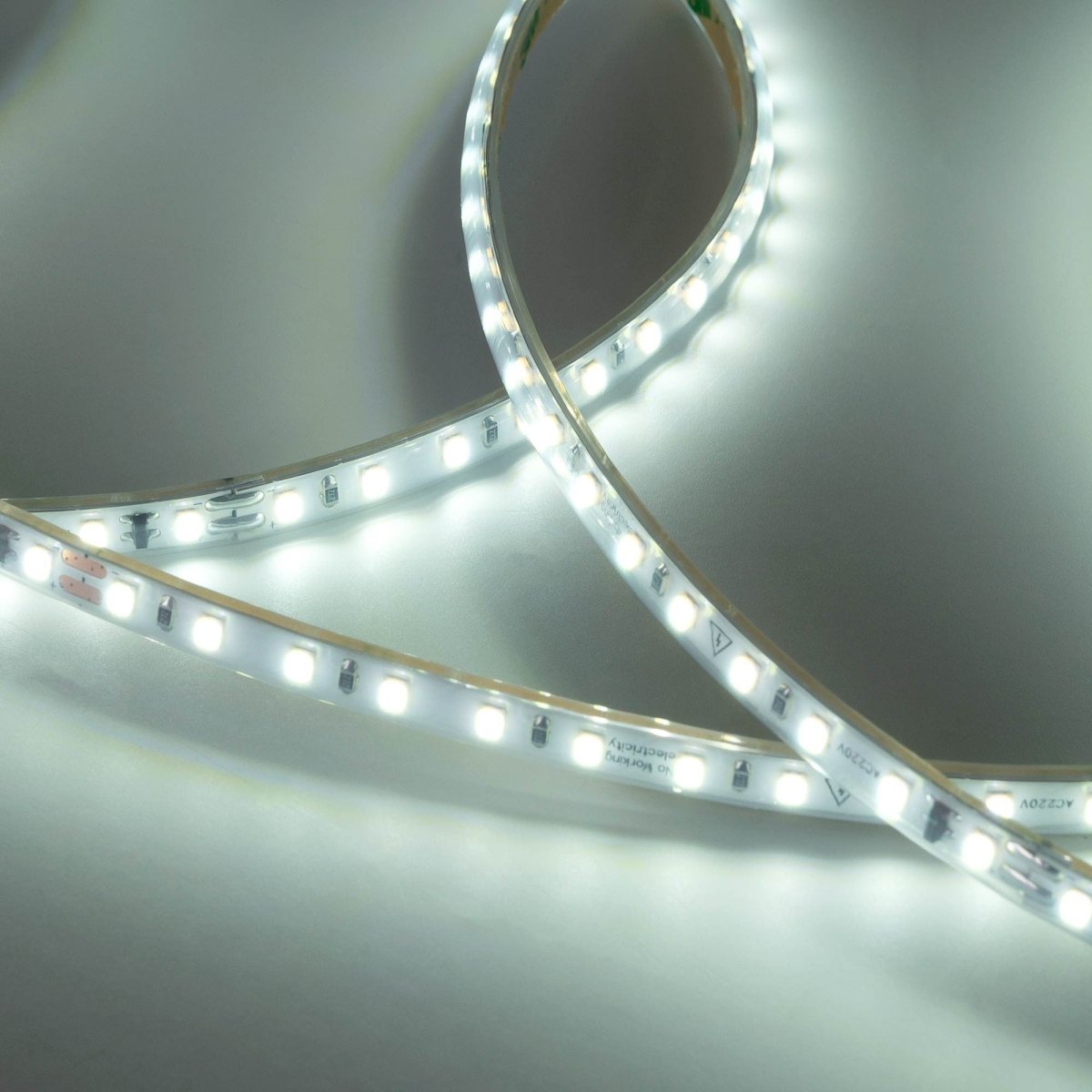 Tira LED 220V AC - Monocolor - 8W/m - 6.5mm - IP44 - 5 metros - 120ch/m - Barcelona Led-