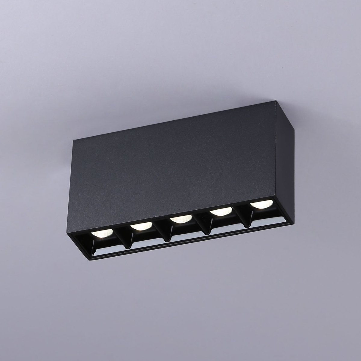 Foco lineal LED superficie - 10W - UGR18 - CRI90 - Chip OSRAM - Barcelona Led-