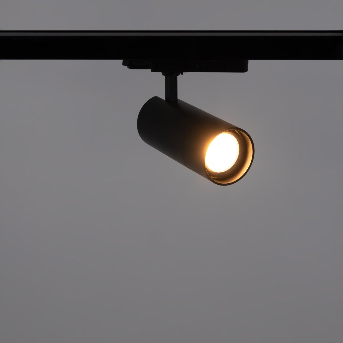 Proyector LED para carril trifásico - Potencia ajustable + ZOOM: 25W/30W/35W - CCT - Barcelona Led-