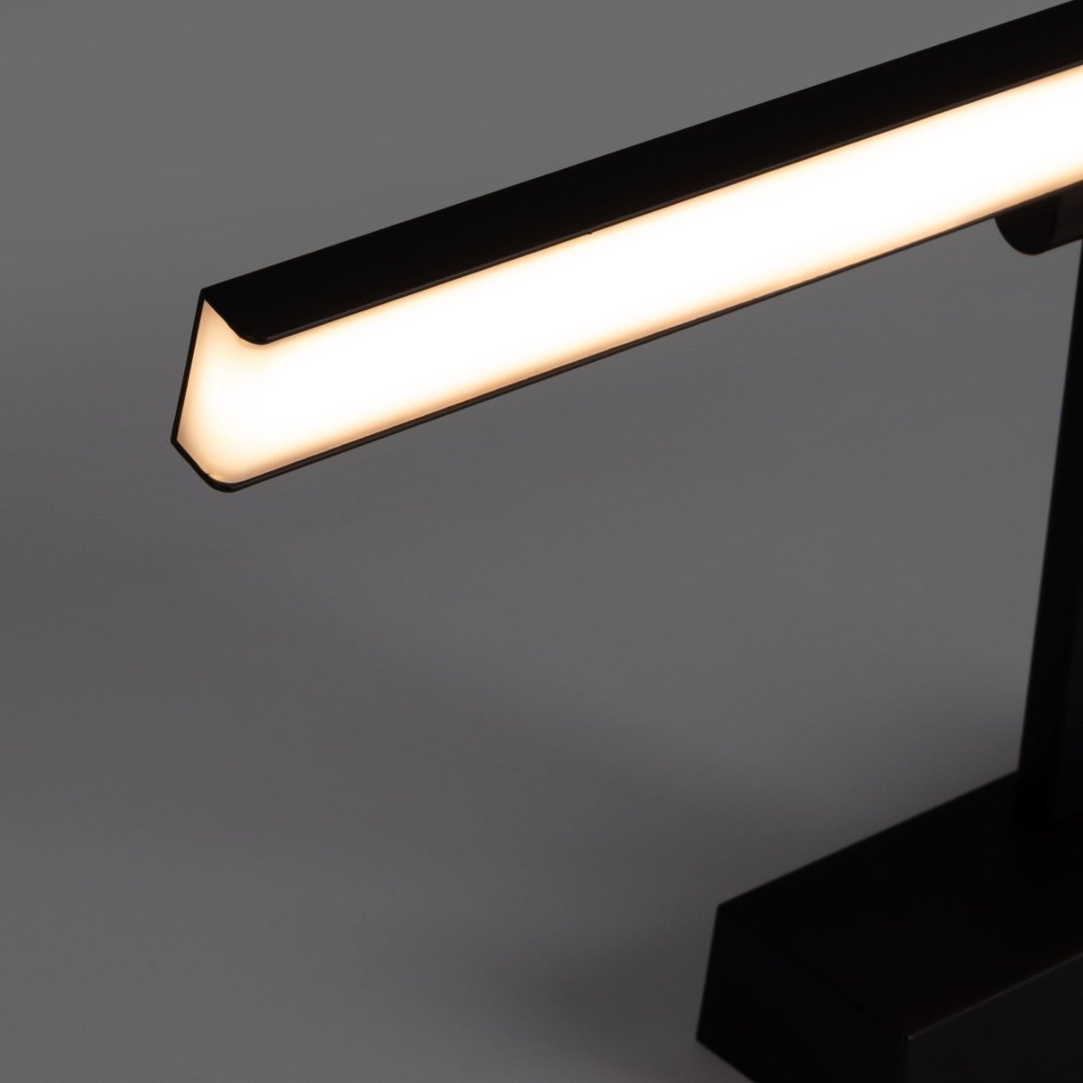 Aplique LED 4W con batería - Mando a distancia - CCT + DIM + Temporizador - Barcelona Led-Decoración
