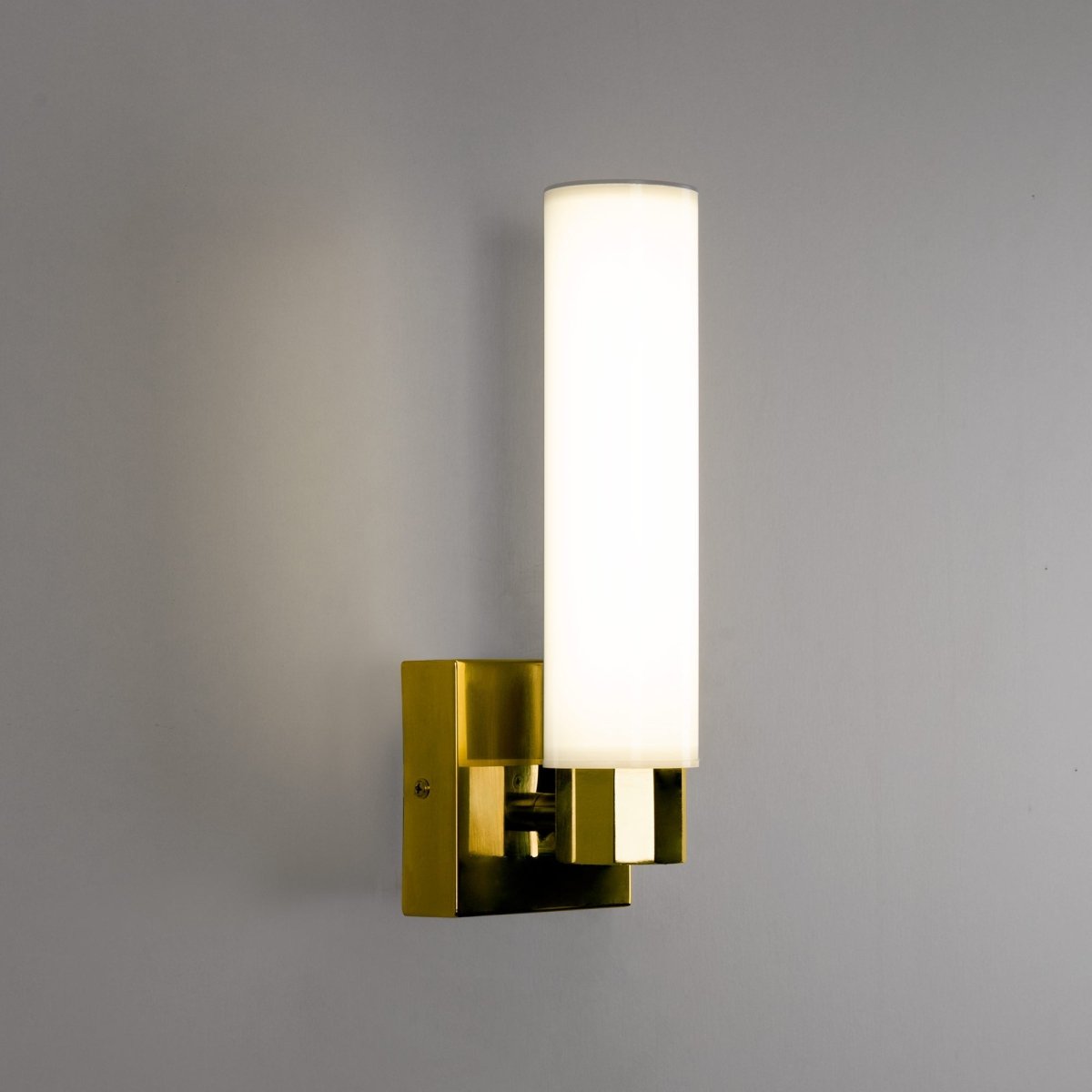Aplique LED tubular para baño - 4W - 320lm - IP44 - Barcelona Led-