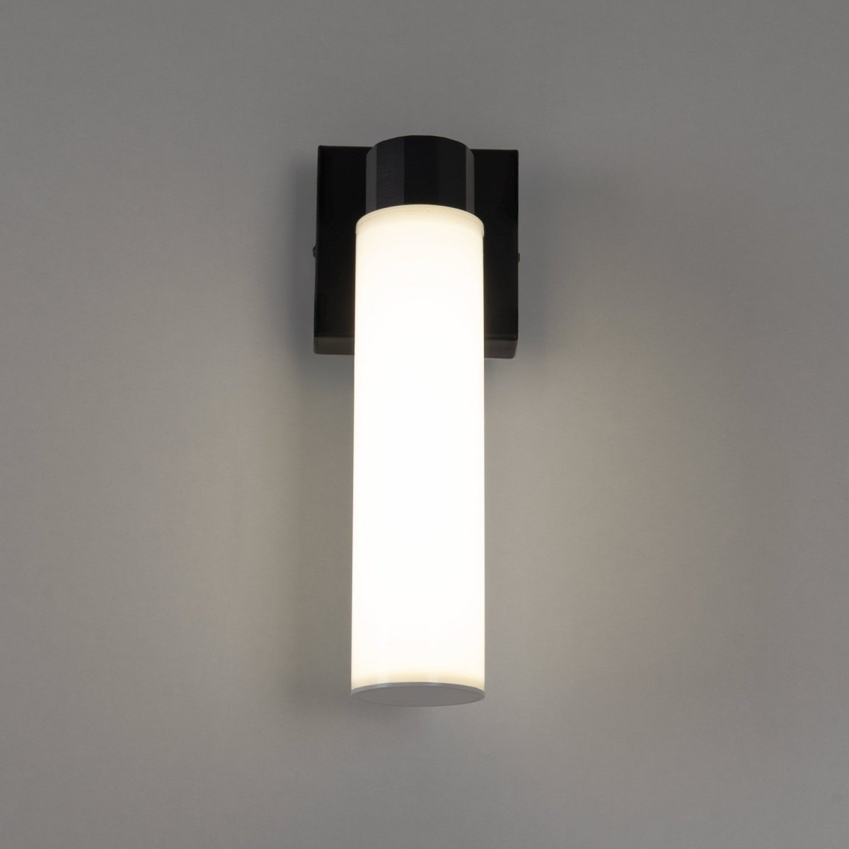 Aplique LED tubular para baño - 4W - 320lm - IP44 - Barcelona Led-