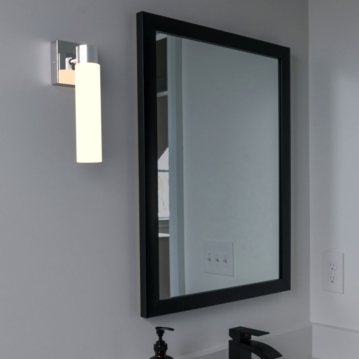Aplique LED tubular para baño - 4W - 320lm - IP44 - Barcelona Led-