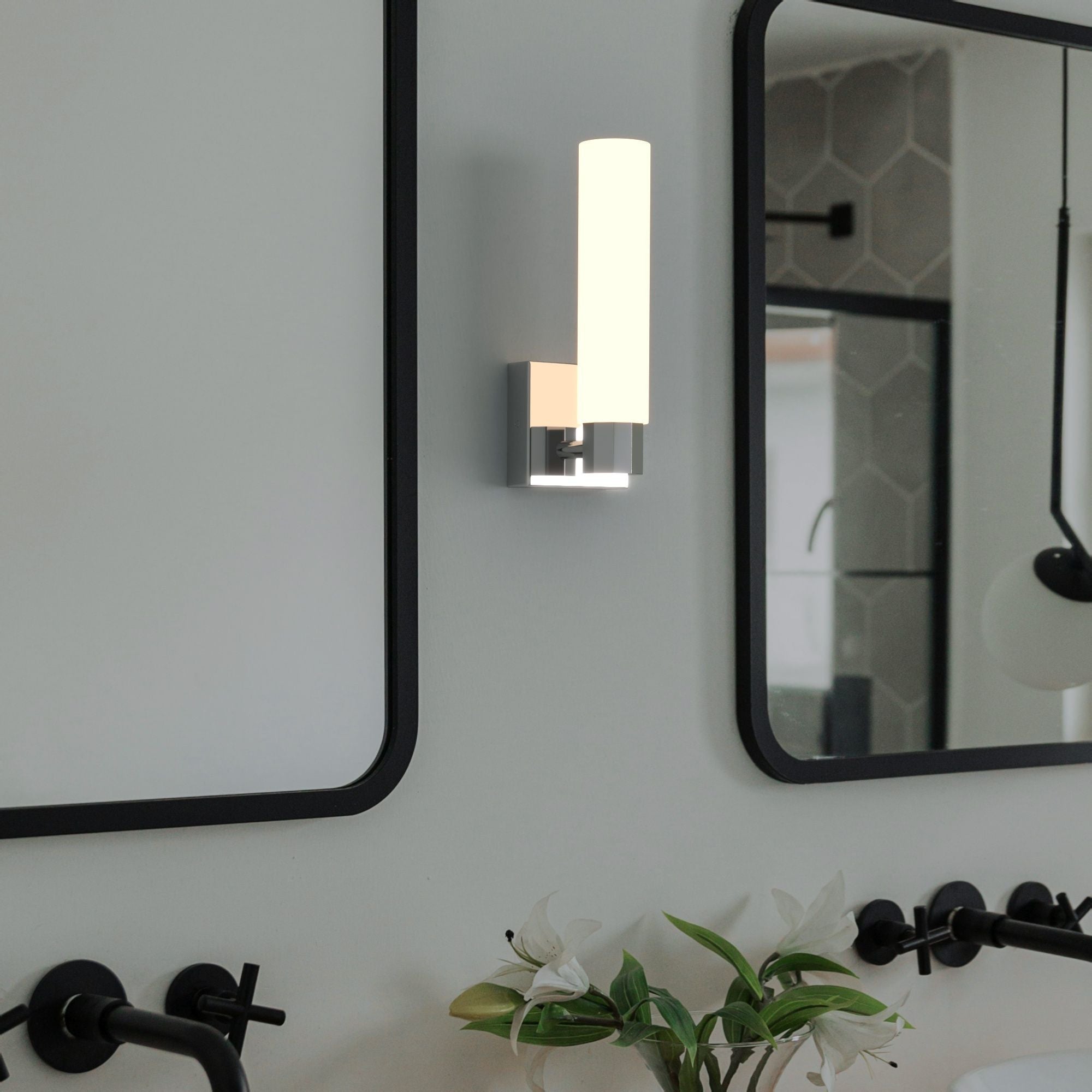 Aplique LED tubular para baño - 4W - 320lm - IP44 (48)