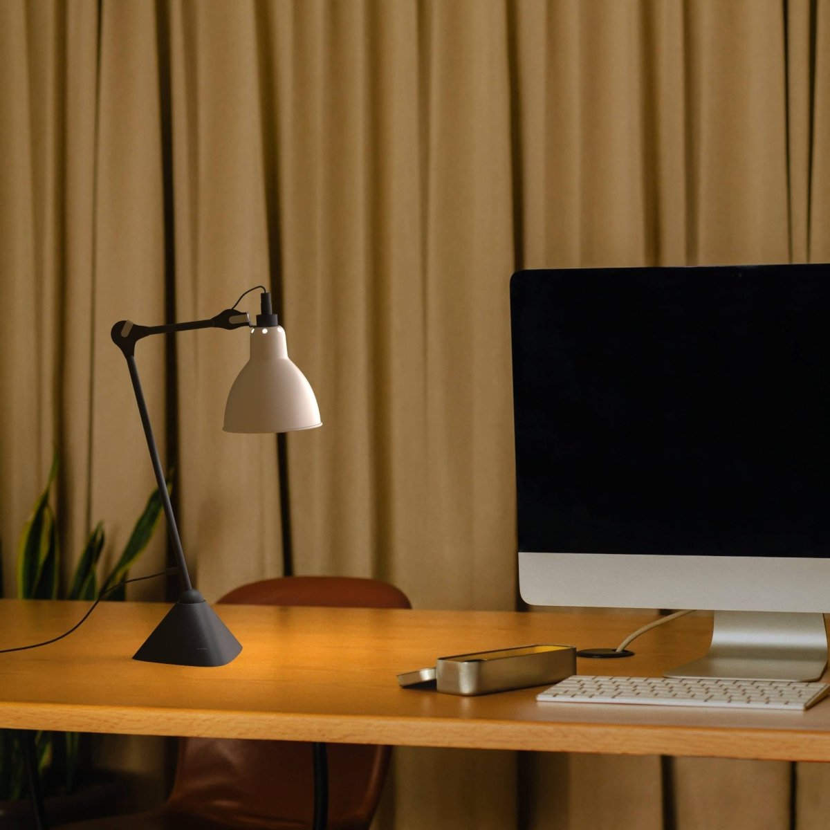 Lámpara de mesa articulada "RUBY 205" - E27 - Barcelona Led-Decoración