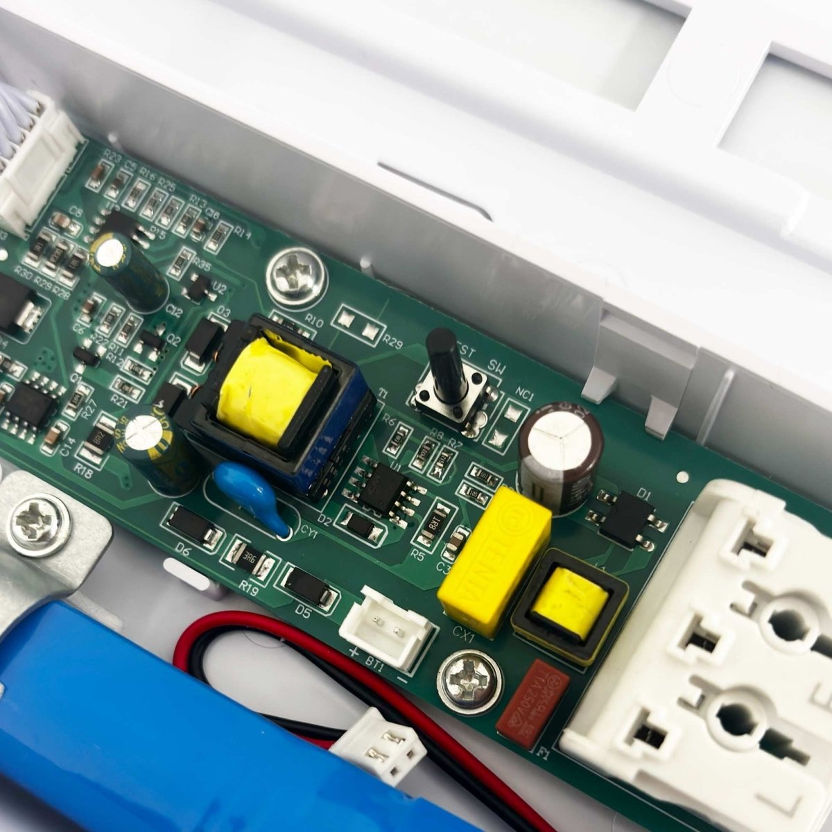 Luz de emergencia LED - 500lm - 3 h de autonomía - Barcelona Led-