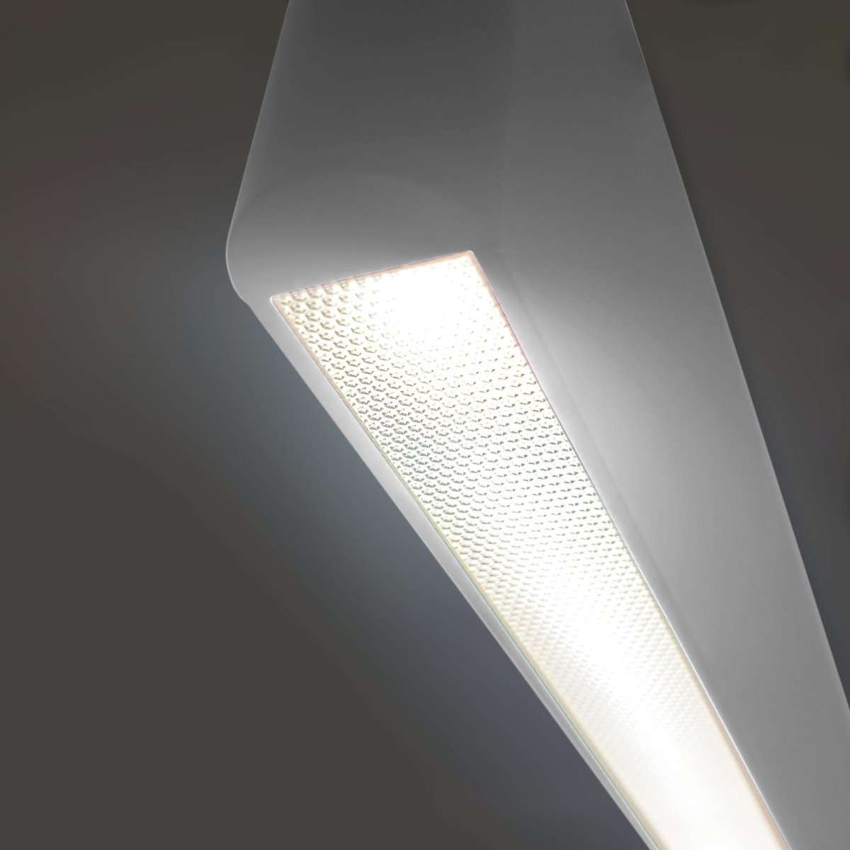 Luminaria lineal LED CCT - Suspensión - Potencia ajustable 20W/30W/40W - 120cm - UGR 19 (9)